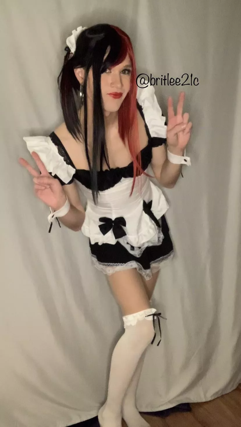 Ended up going with the maid outfit! Who needs a femboy maid at the ready? ;)