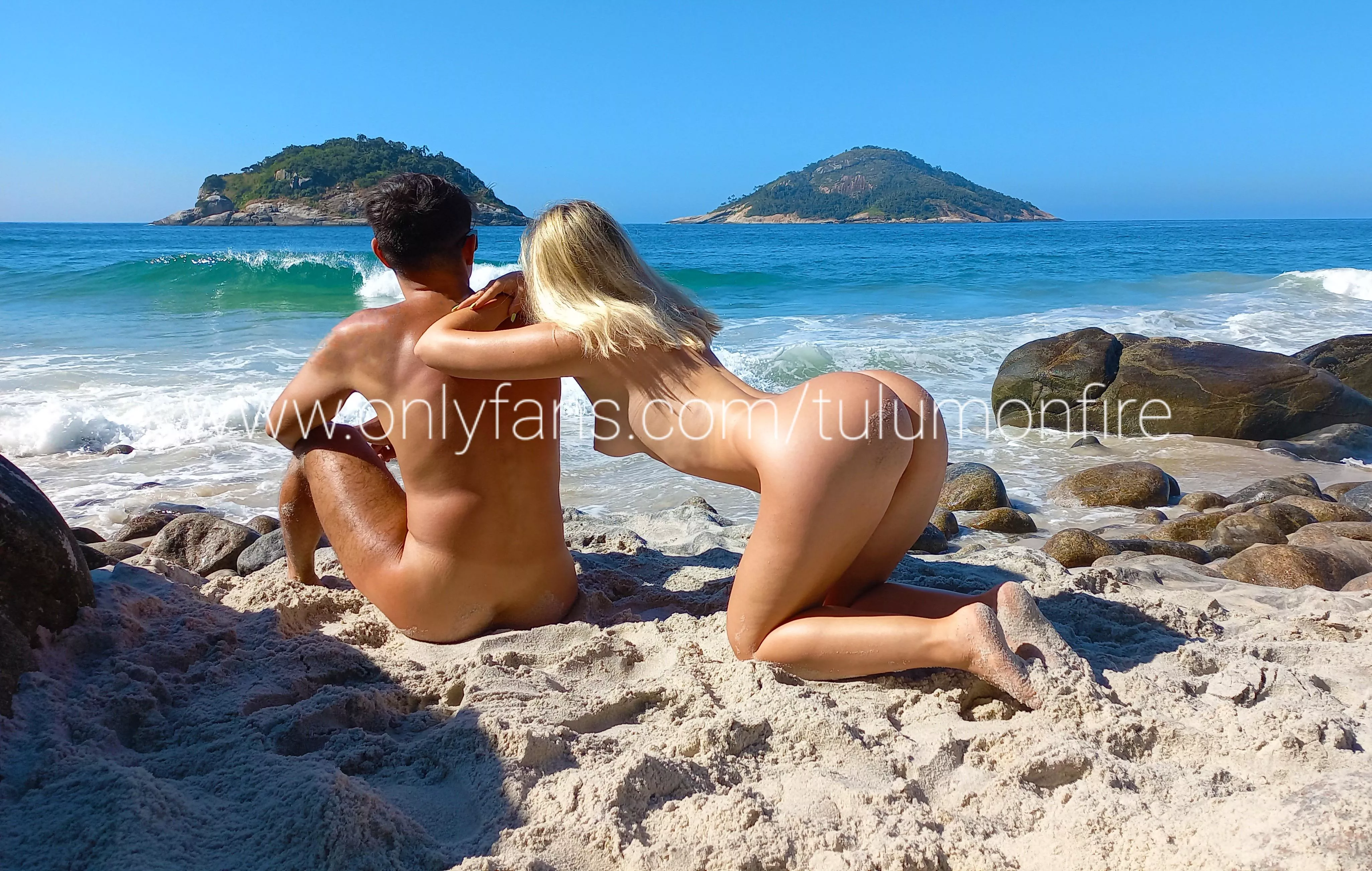 exhibitionist couple more than 976 ðŸ“¸ & ðŸ“¹ come and enjoy our adventures in Brazil, Mexico, Argentina