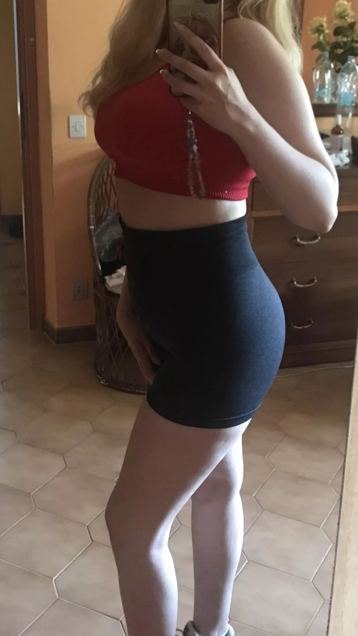 [f] Do you like me in my workout outfit?