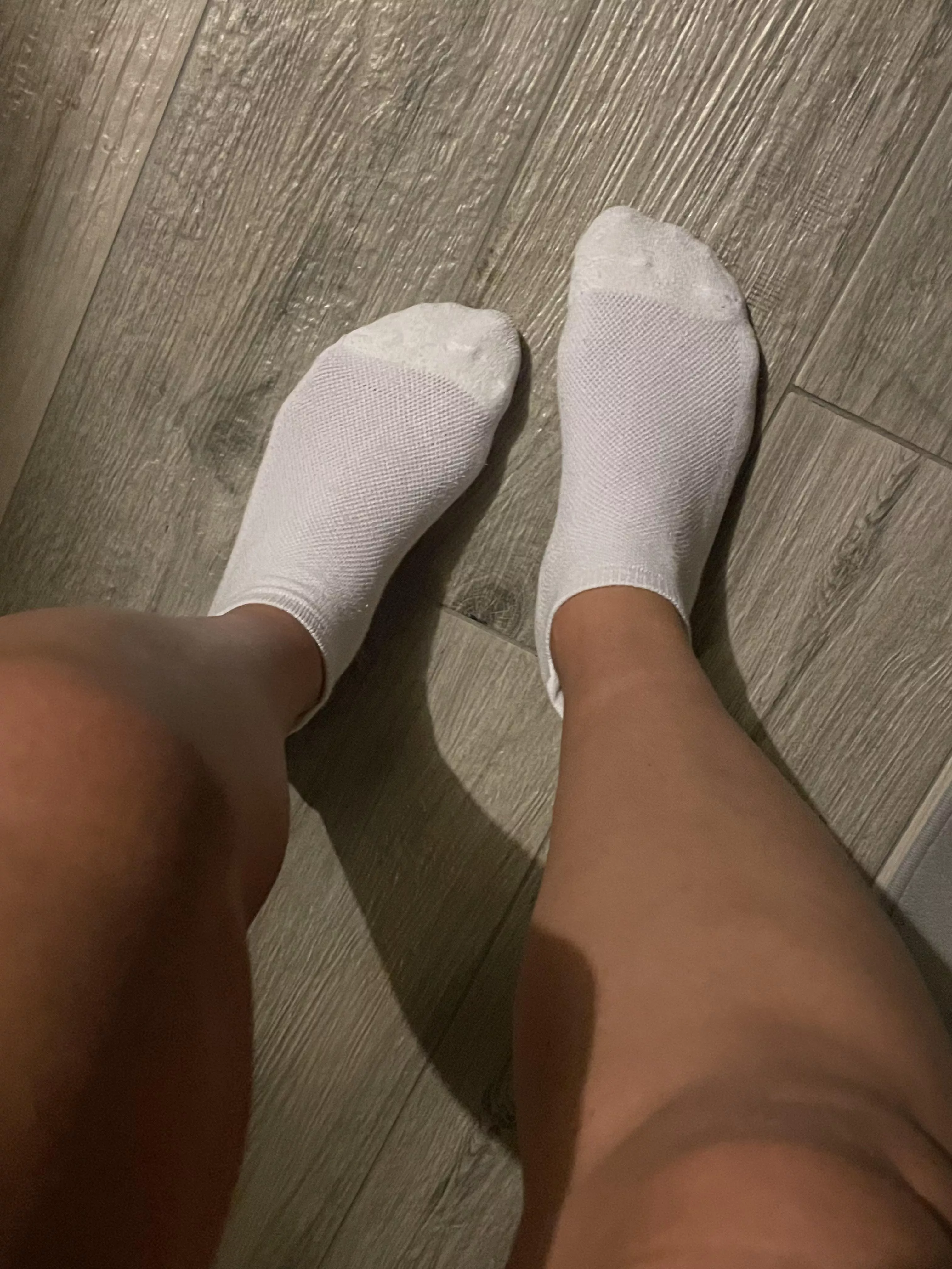 [f] Early morning ankle socks.