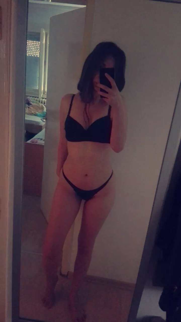 [f] My bf cheated on me so I'm gonna show off