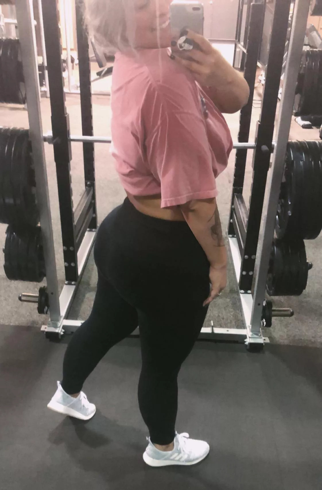 [F] Nice glute pump today. 🍑