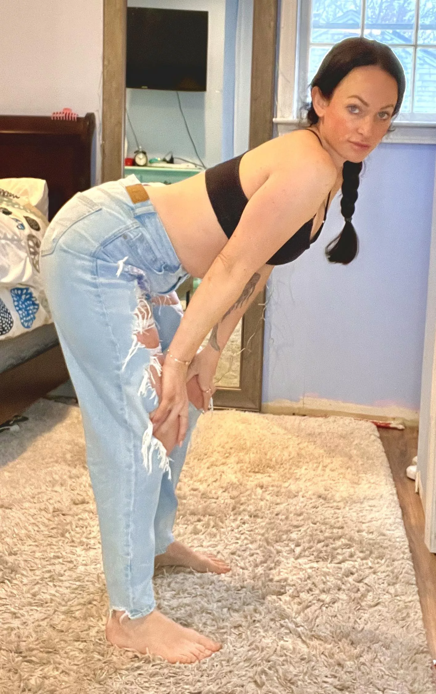 [f] rockin my mom jeans ðŸ¤©