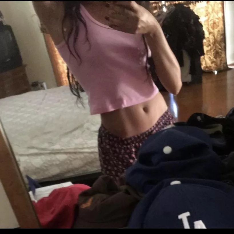 [F] What do you think of my tiny abs?