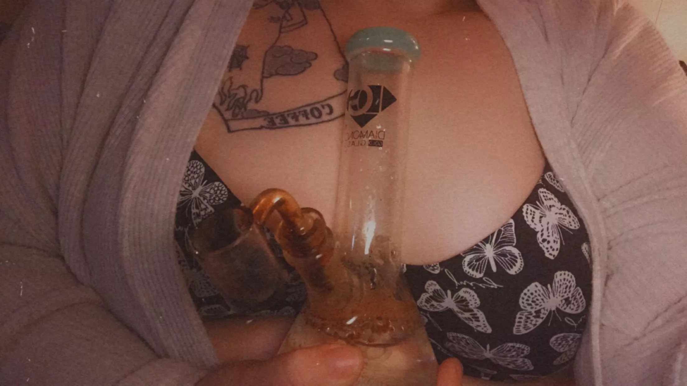 [f] Whose ready for late night smoke sesh? xoxo