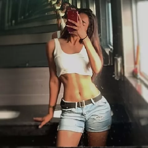 [F21] Just me and my croptop