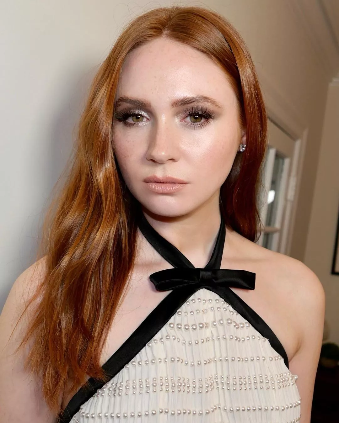 Feeding Karen Gillan to make you cum all over yourself