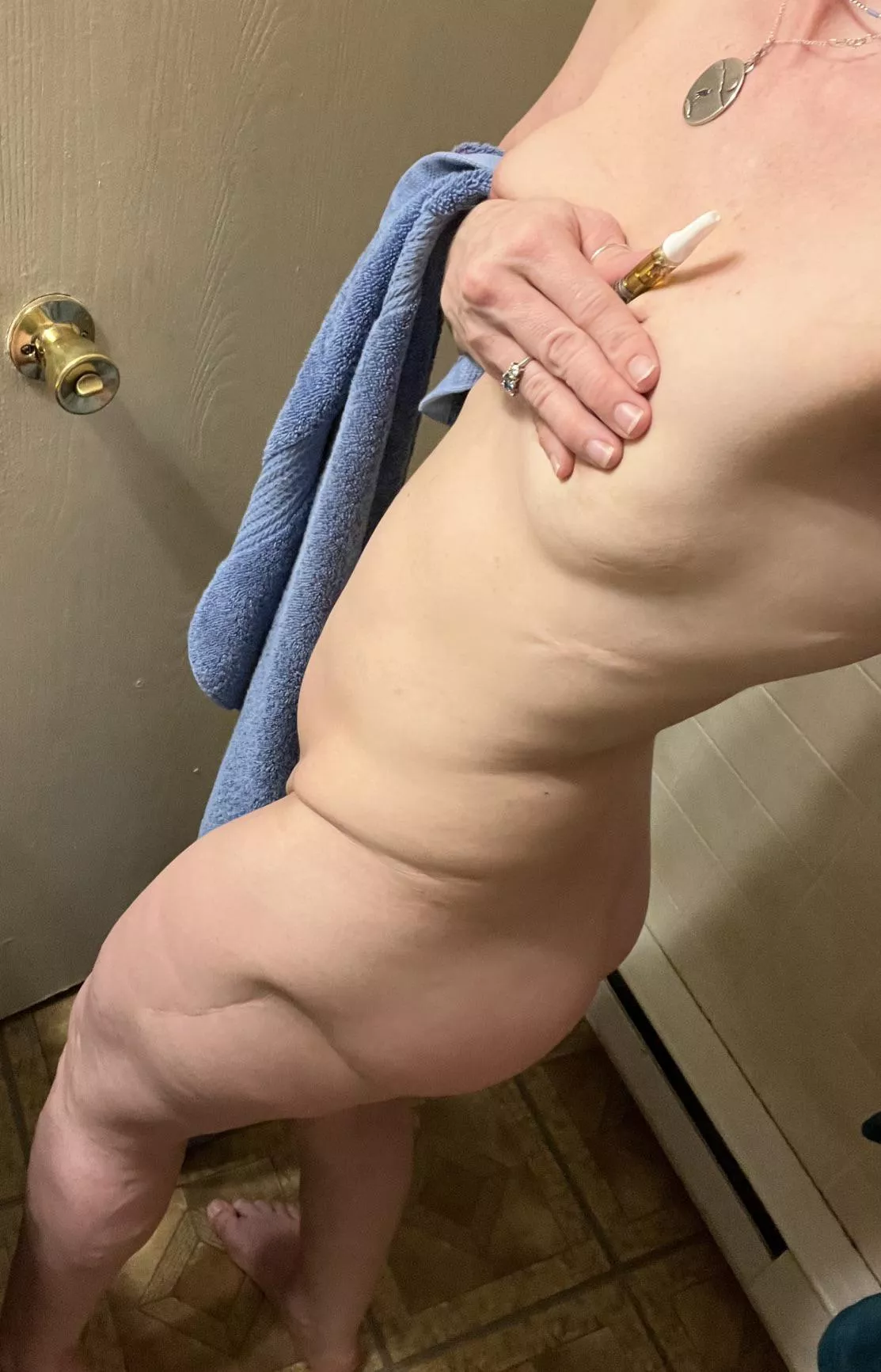 Feelin’ brave to show some of my scars 33F 🌈🌿❤️‍🔥