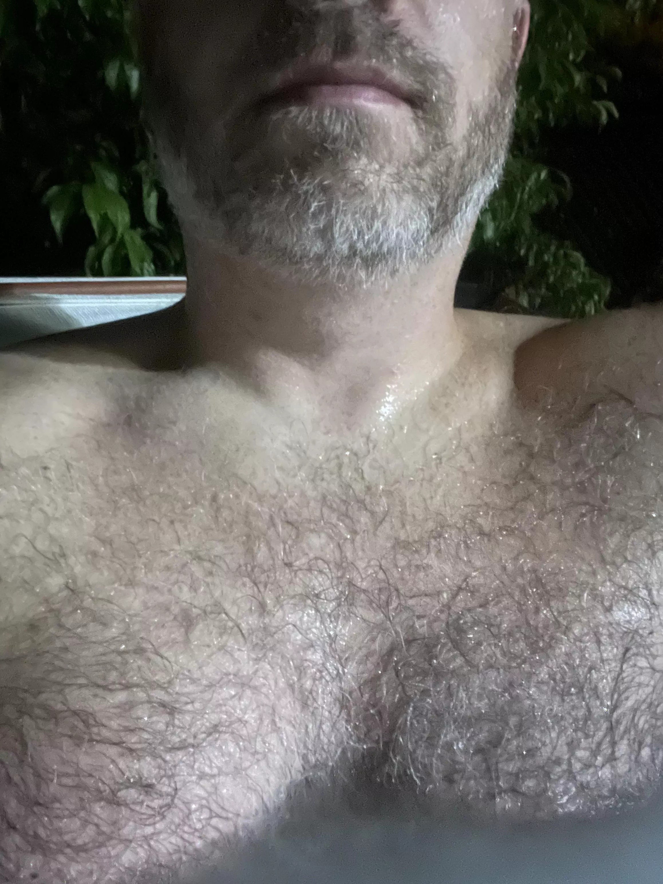 Feeling *fuzz*tive this Friday Eve evening! D[M] me if youâ€™re in feeling the same :p