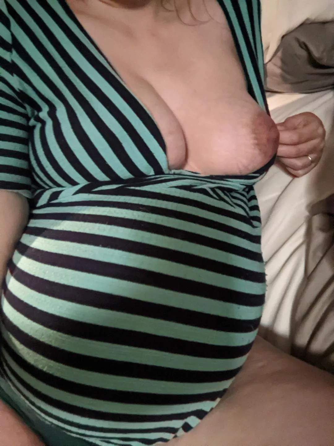 Feeling sexy and huge! 34 weeks!