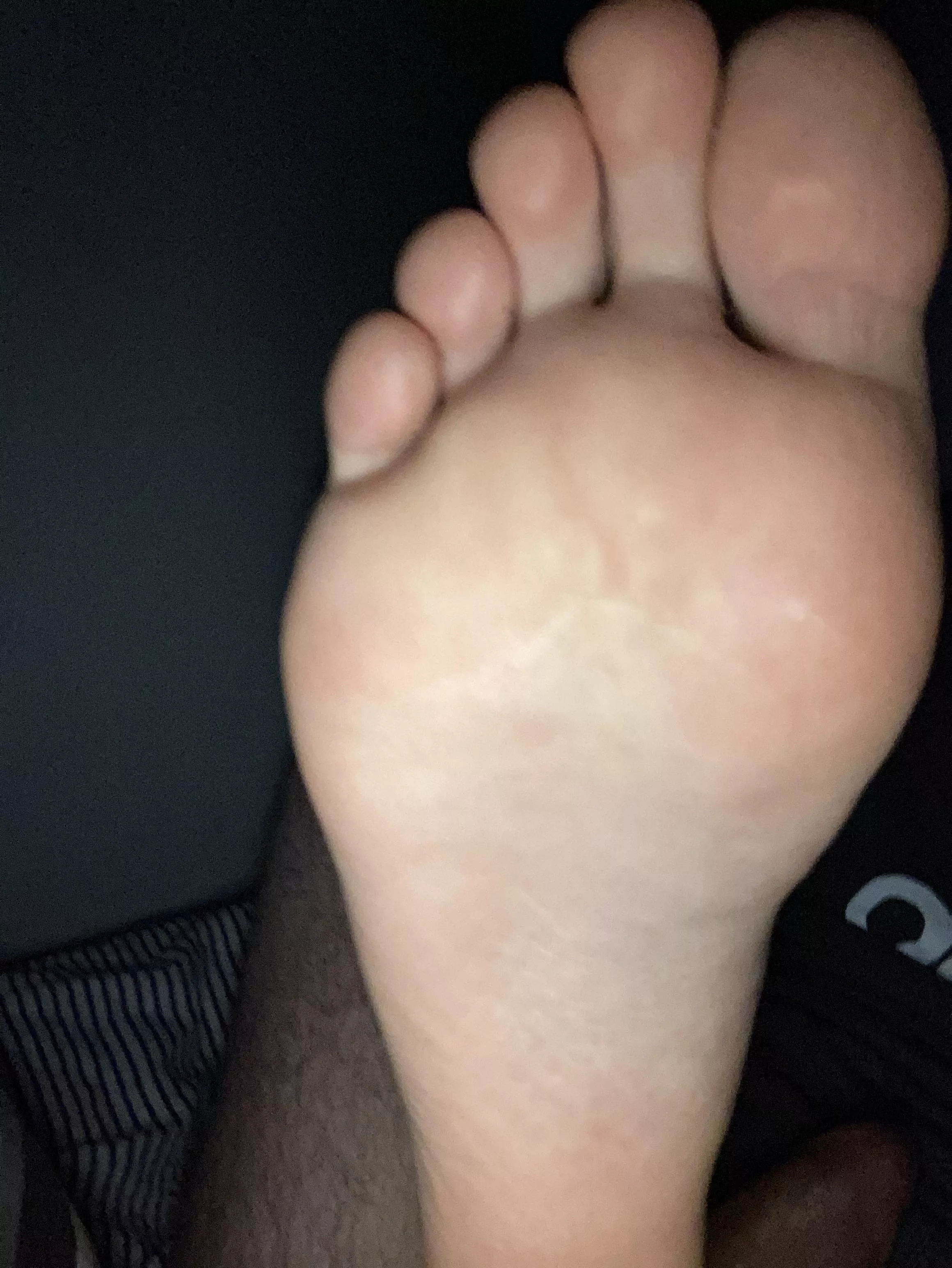 Feet 18 m