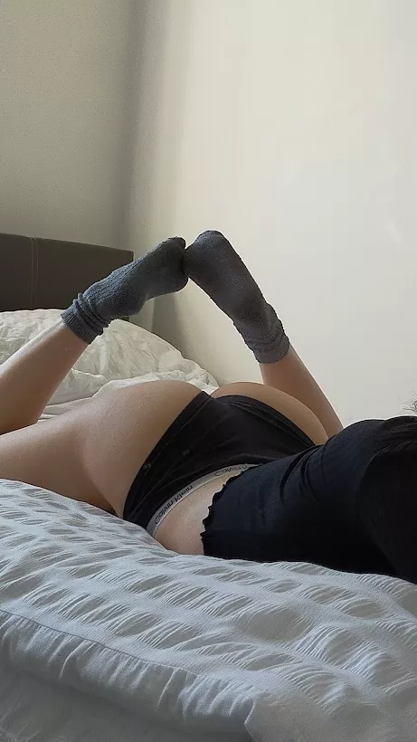 [female] Fuzzy socks