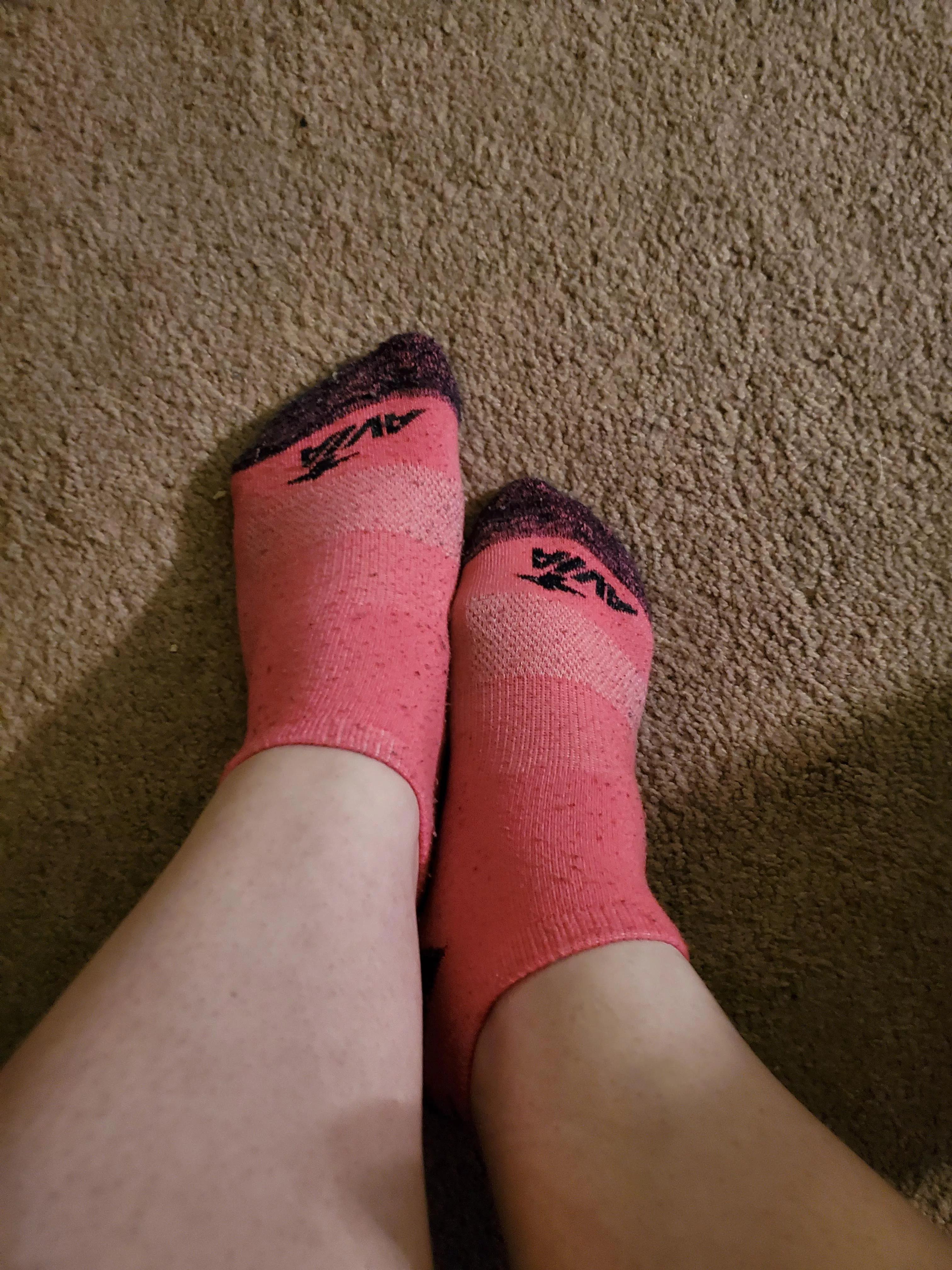 [female] Just my plus sized feet and socks â¤ï¸