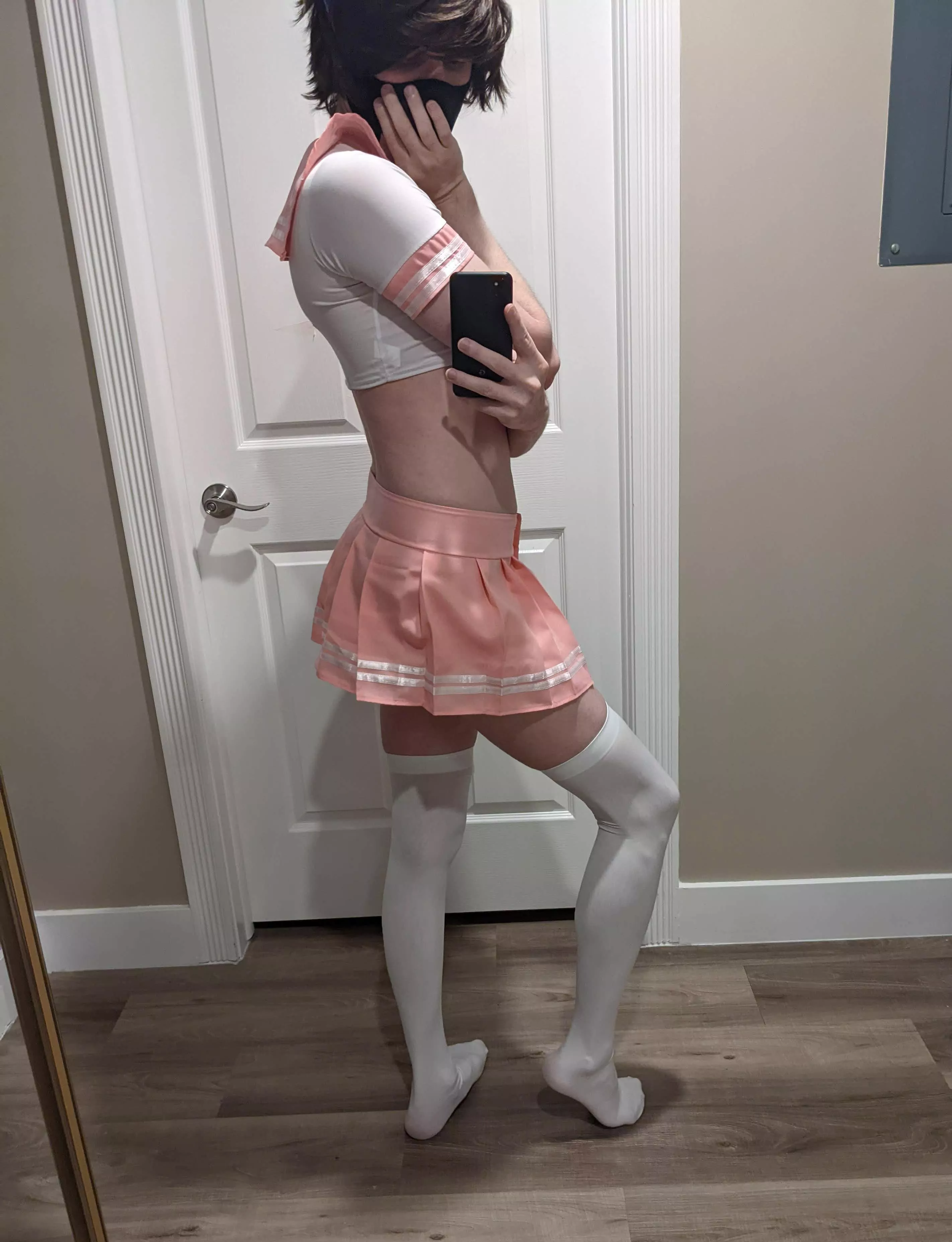 Femboy Friday! Have a great day everyone <3