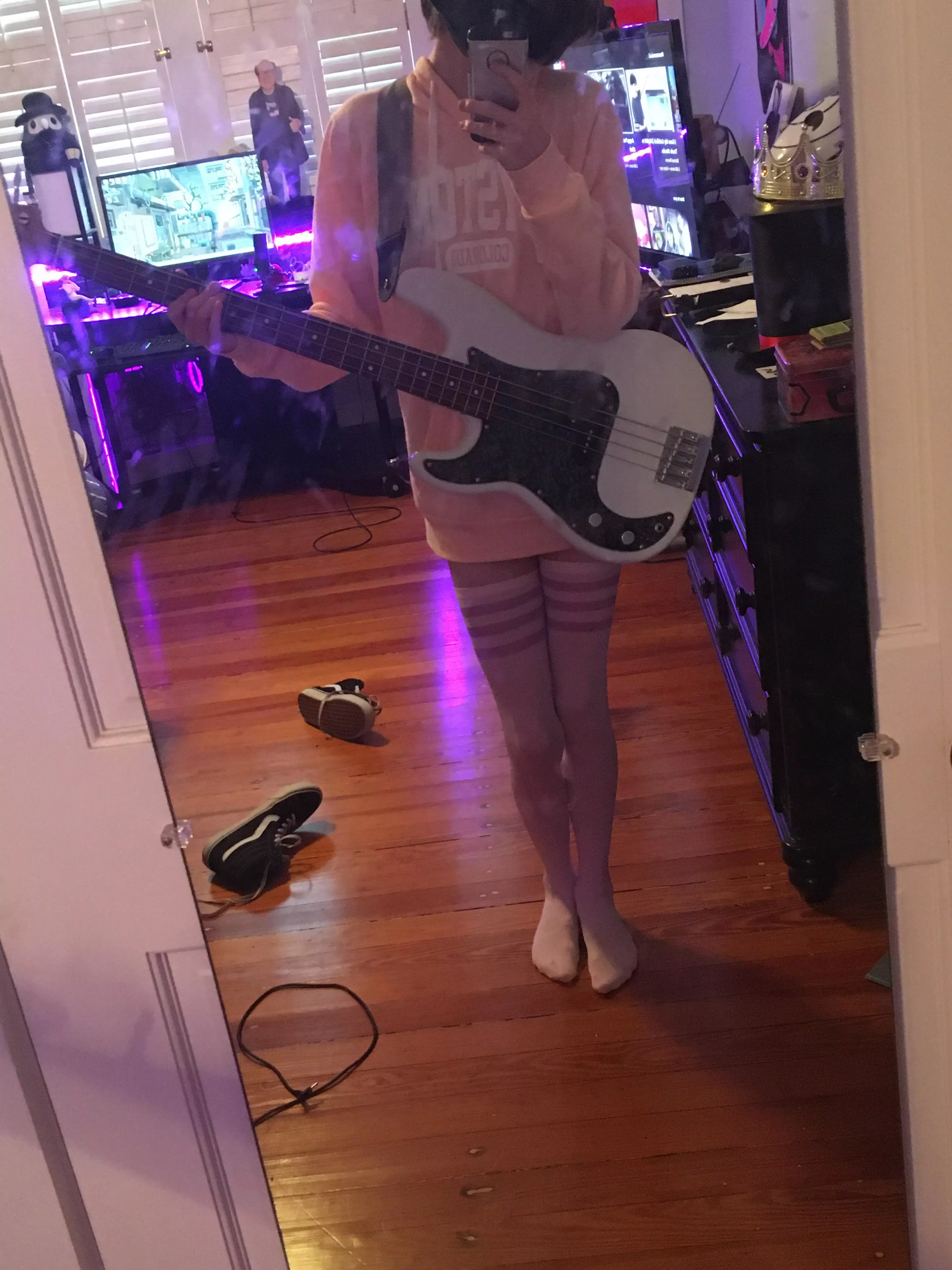 Femboy with da bass, what crimes will he commit