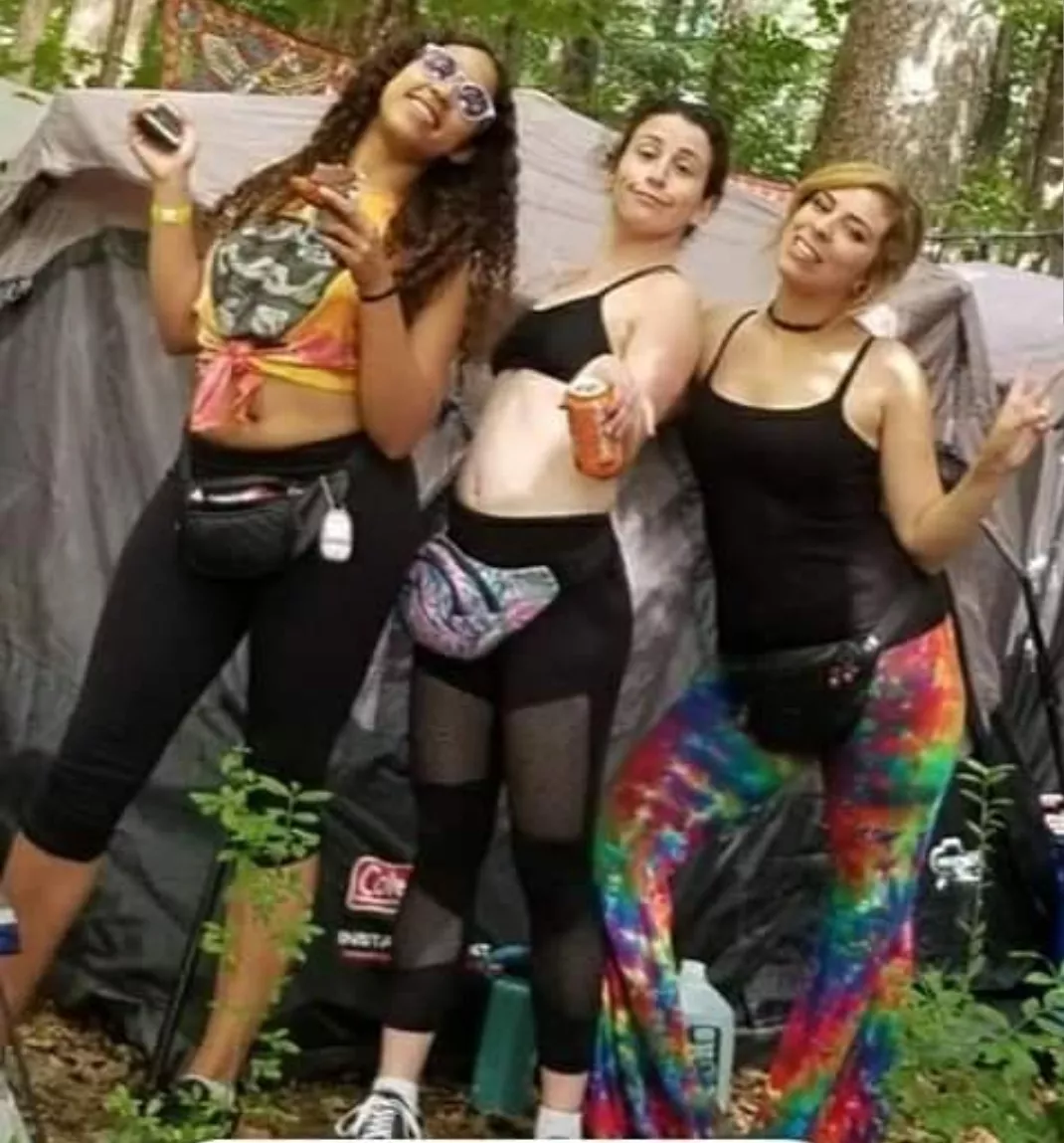 Festival chicks are the best.