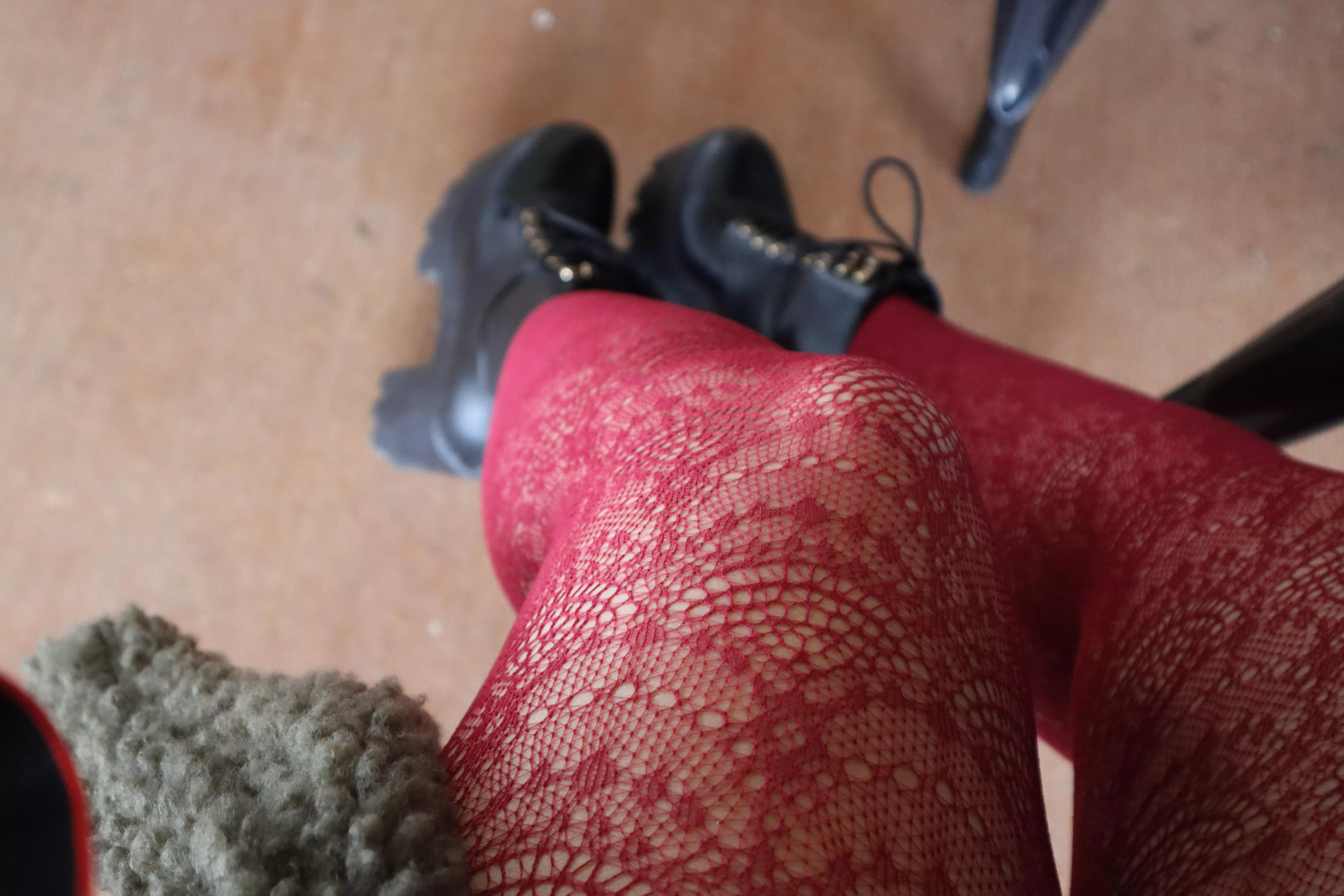 Finally back to wearing tights! Many of you have reached out to see why I haven’t been posting consistently anymore. Well I had surgery and have been in recovery. It feels good to be back!