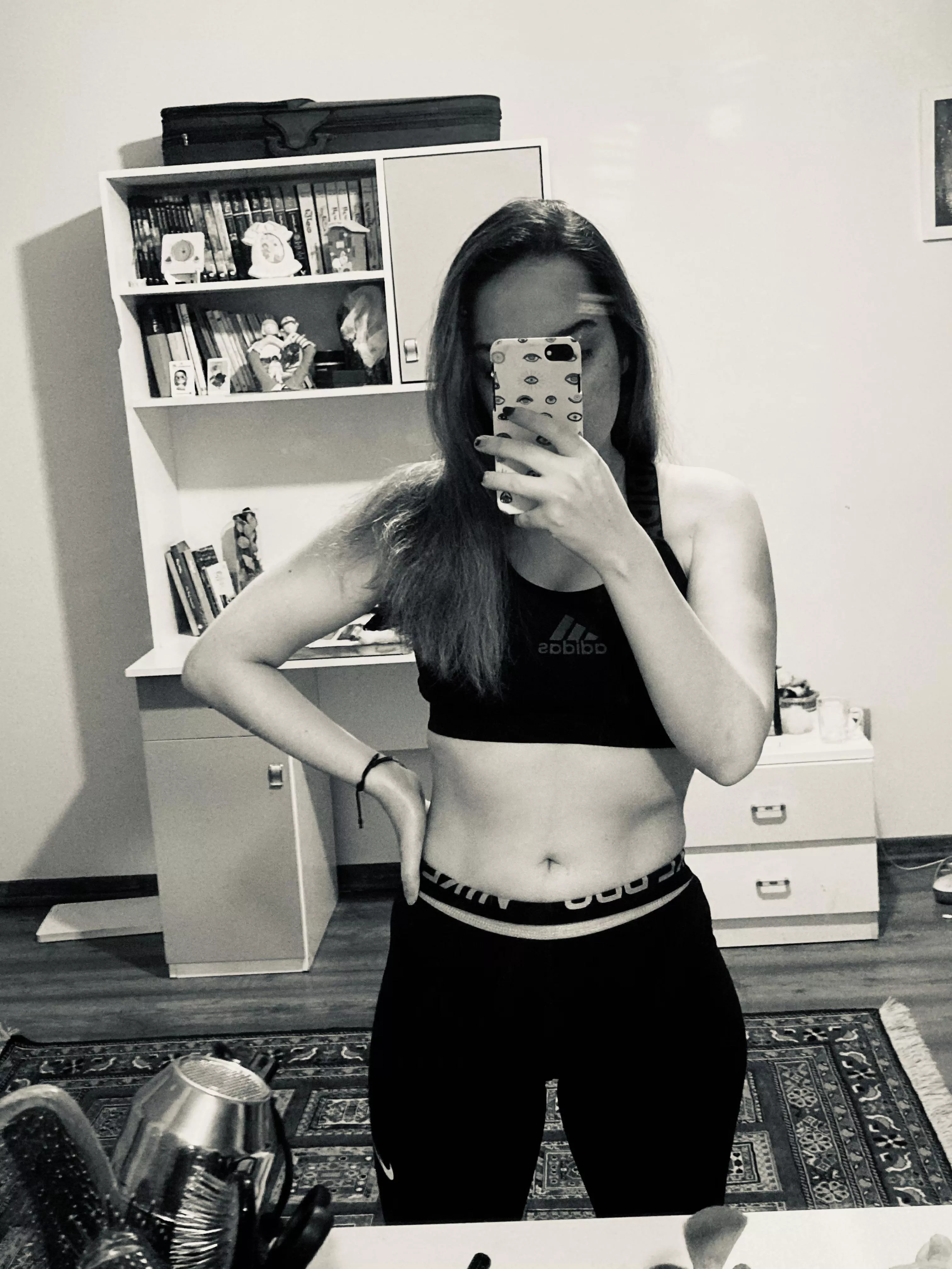 Finally, I can see some abs progress!