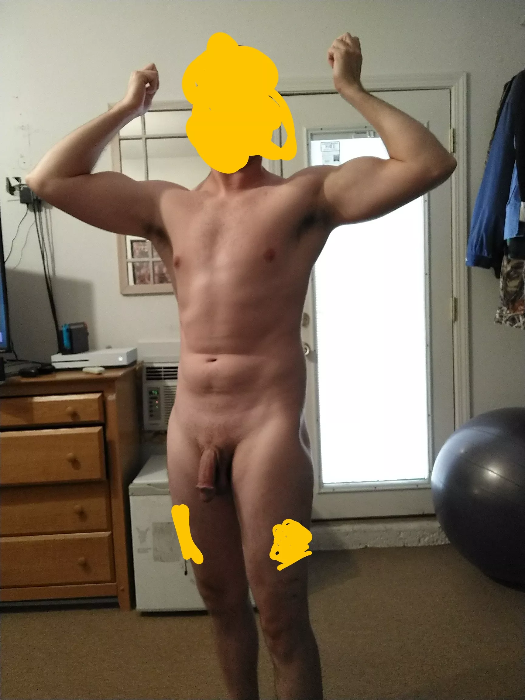 Finally seeing a change in (m)y physique. What do you think?