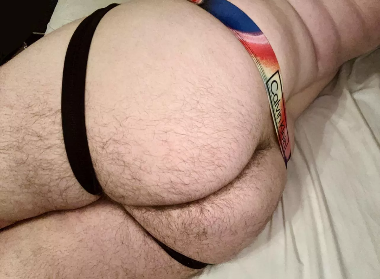 first post here! bought my first jockstrap ever today… let me know your thoughts! 😈