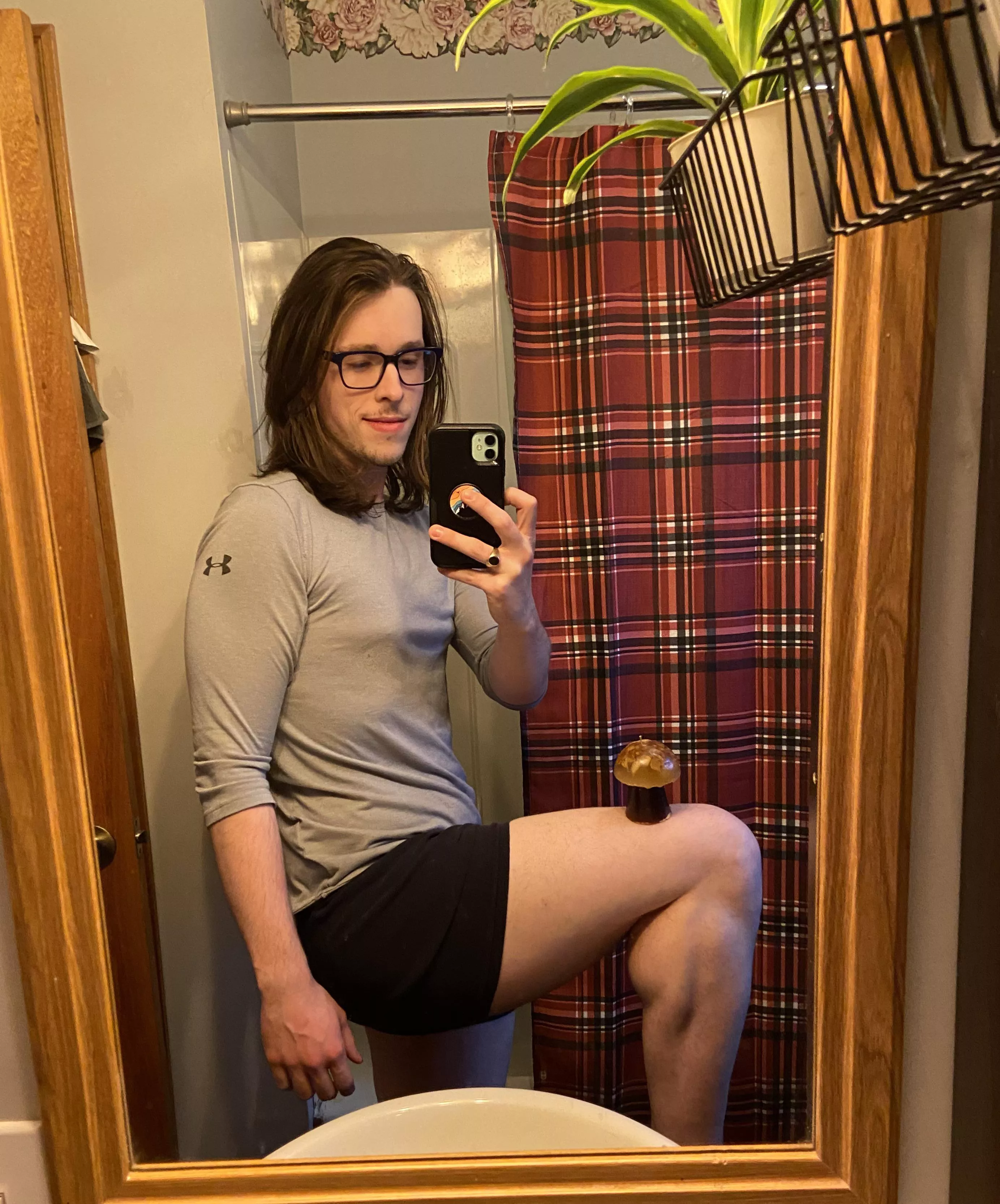 First time post- Curious what you folks think of men with muscular legs