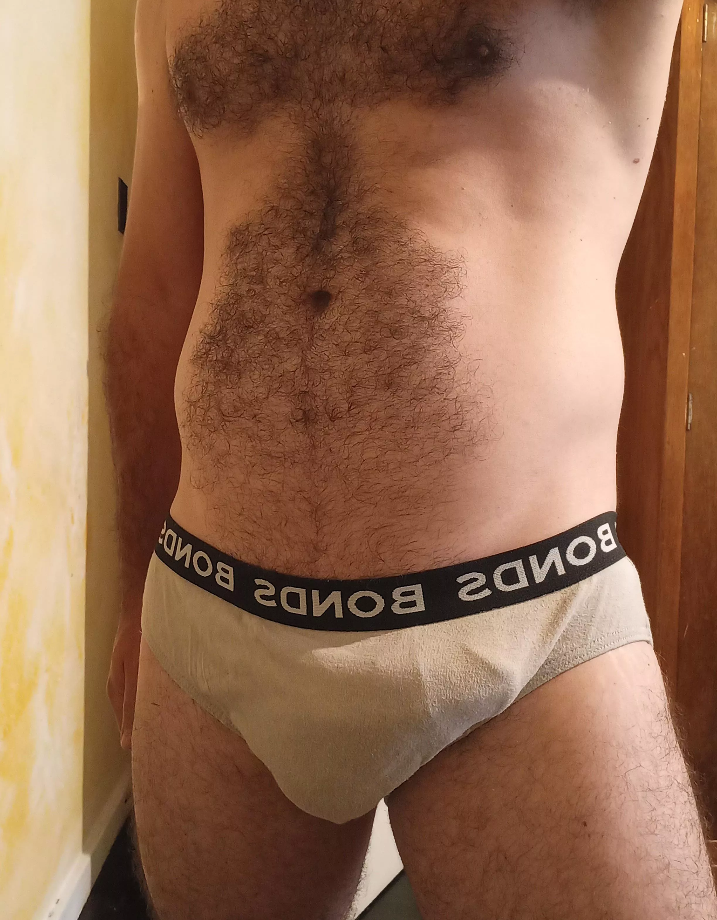 first time poster. enjoy my bulge 🍆