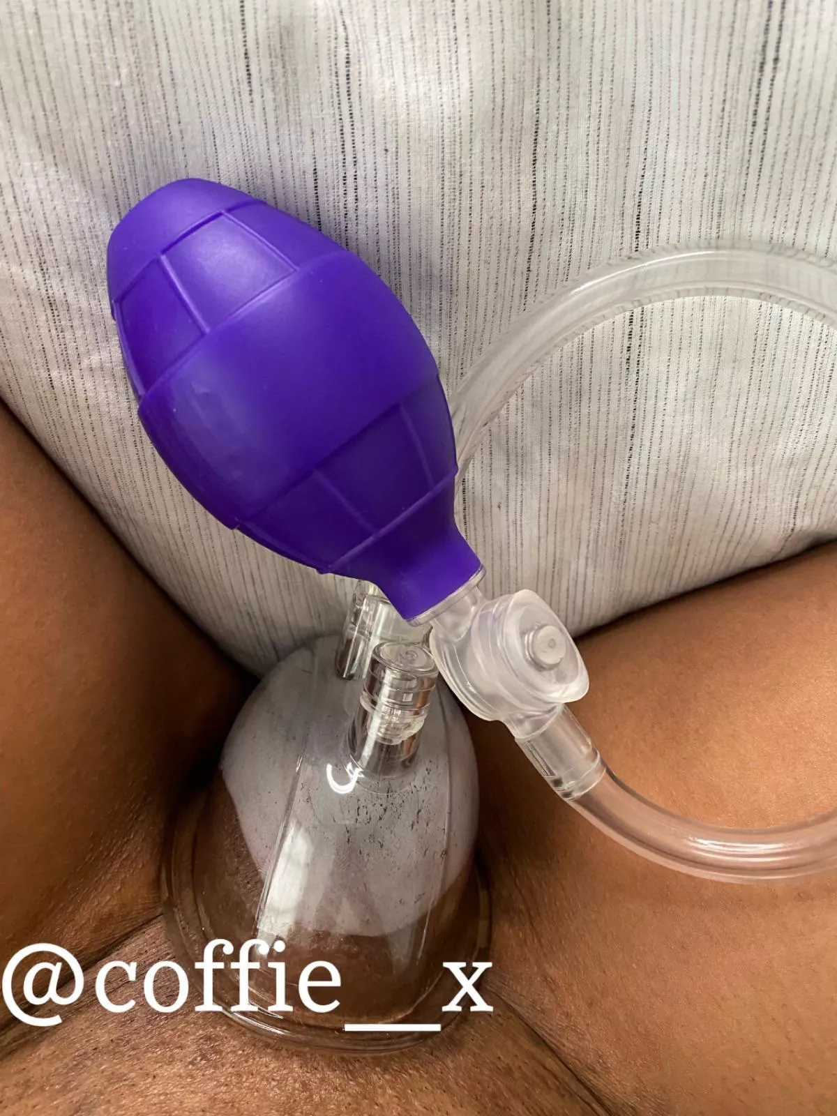 First time pussy pumping! Excited for the results hehe