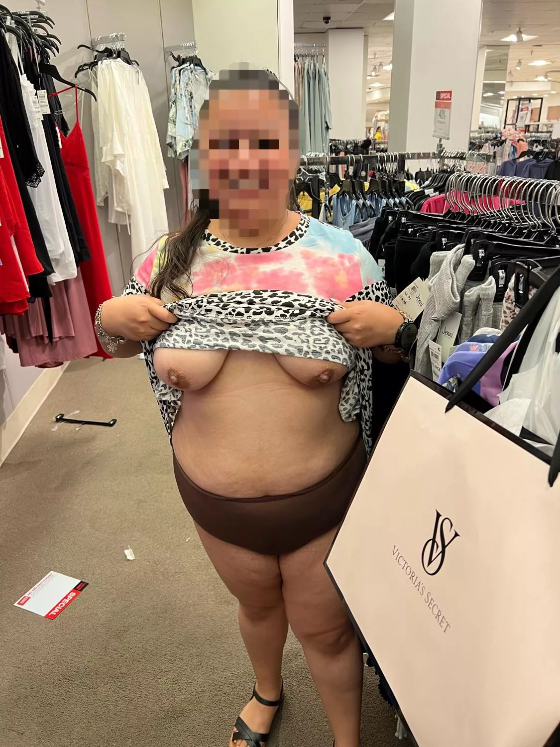 Flashing in the mall in Mother’s Day