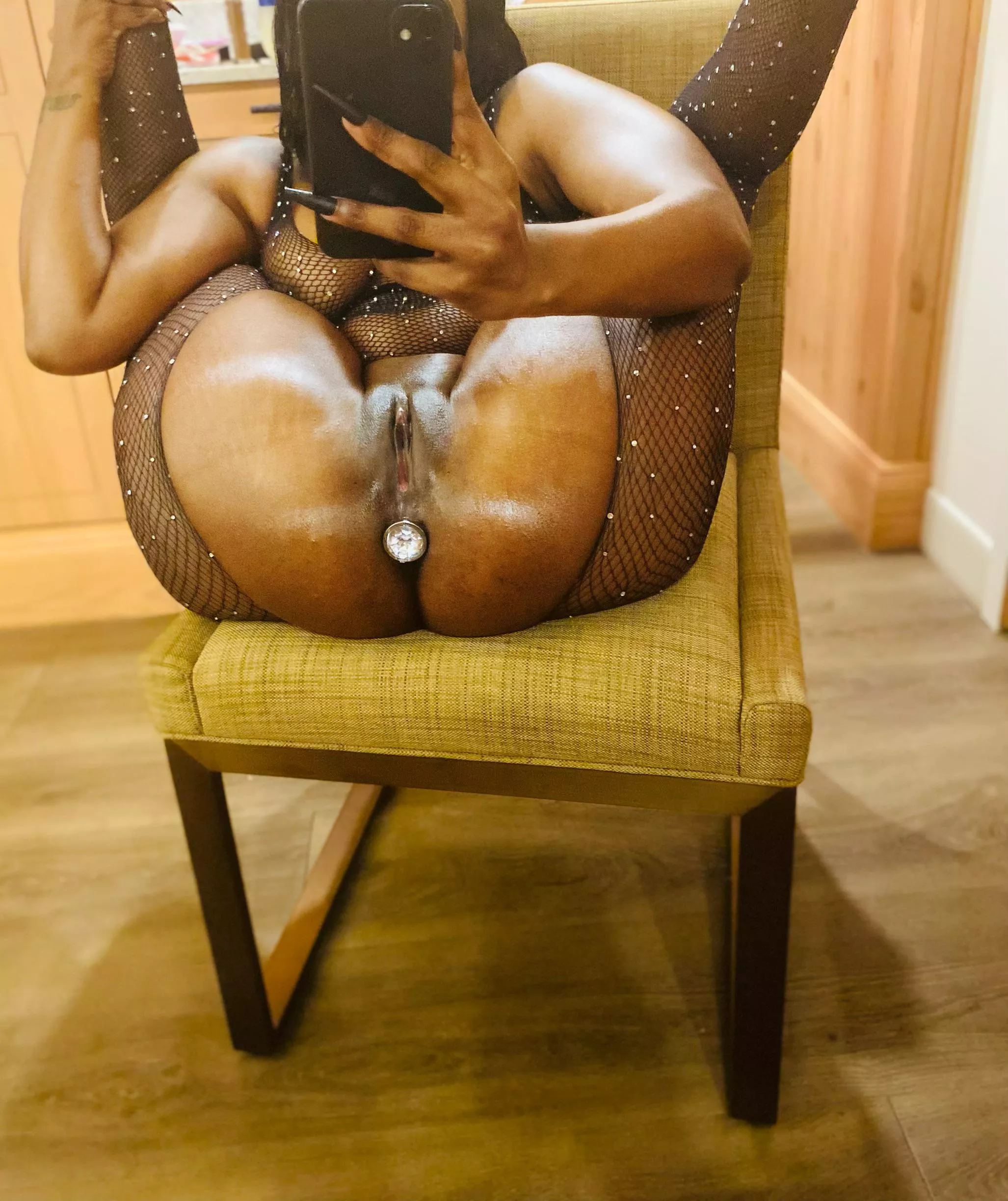 Flexi chocolate girl psst shy subscribe to my OF FOR more content