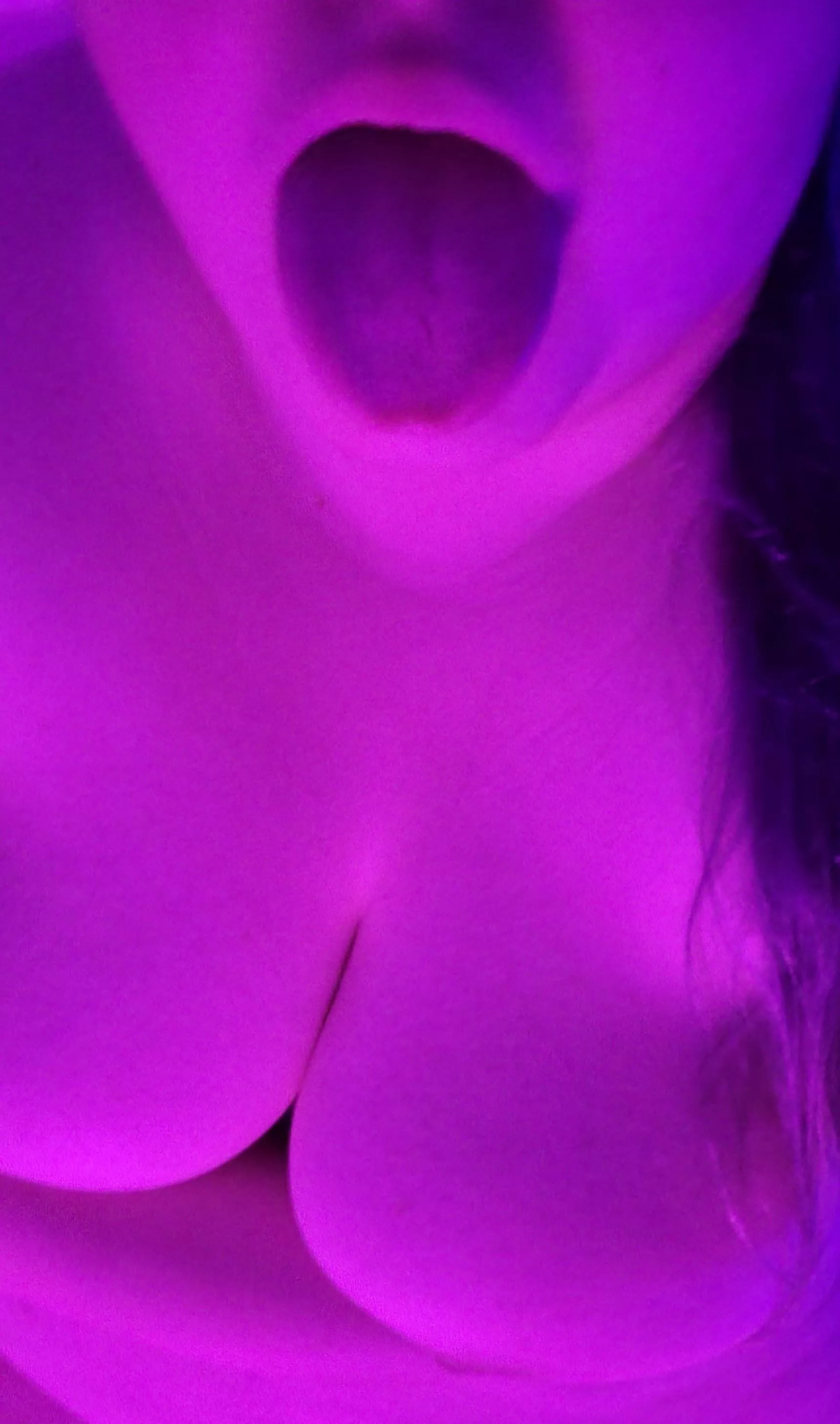 [F]ree choice - My tits or my tongue? 💦