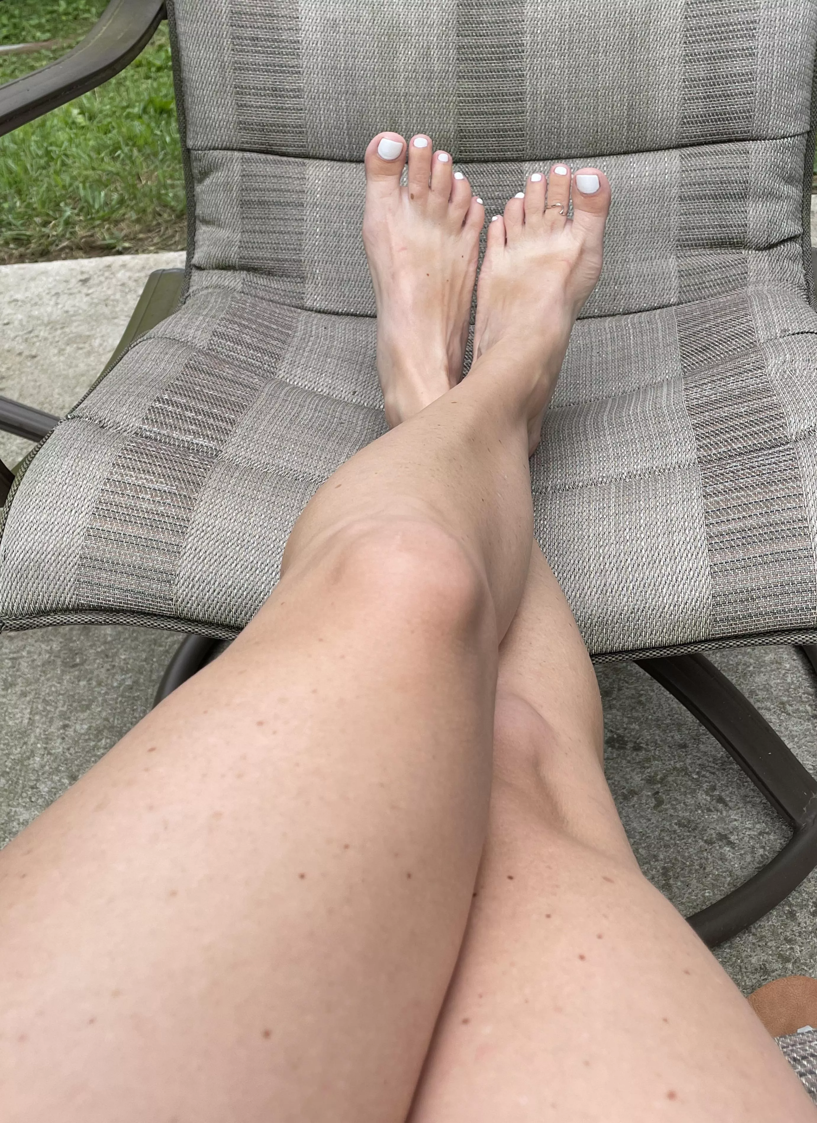 Fresh pedi… first time with white toes