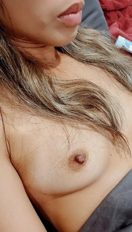 Fuck my mouth or my little boobs? [F]♡[29]♡