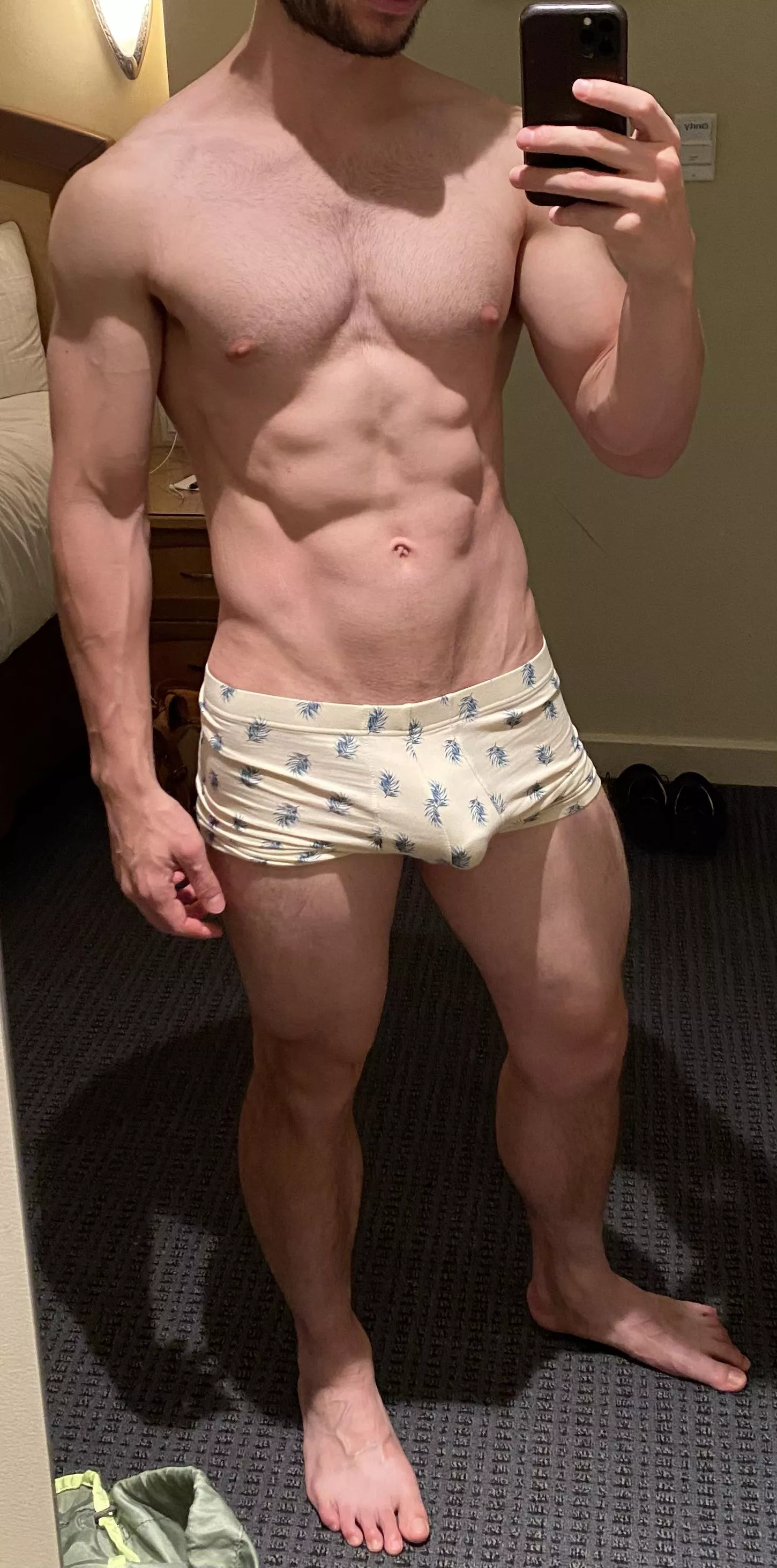 Gaining weight without gaining fat ðŸ’ªðŸ¼ Results looking pretty good [M]