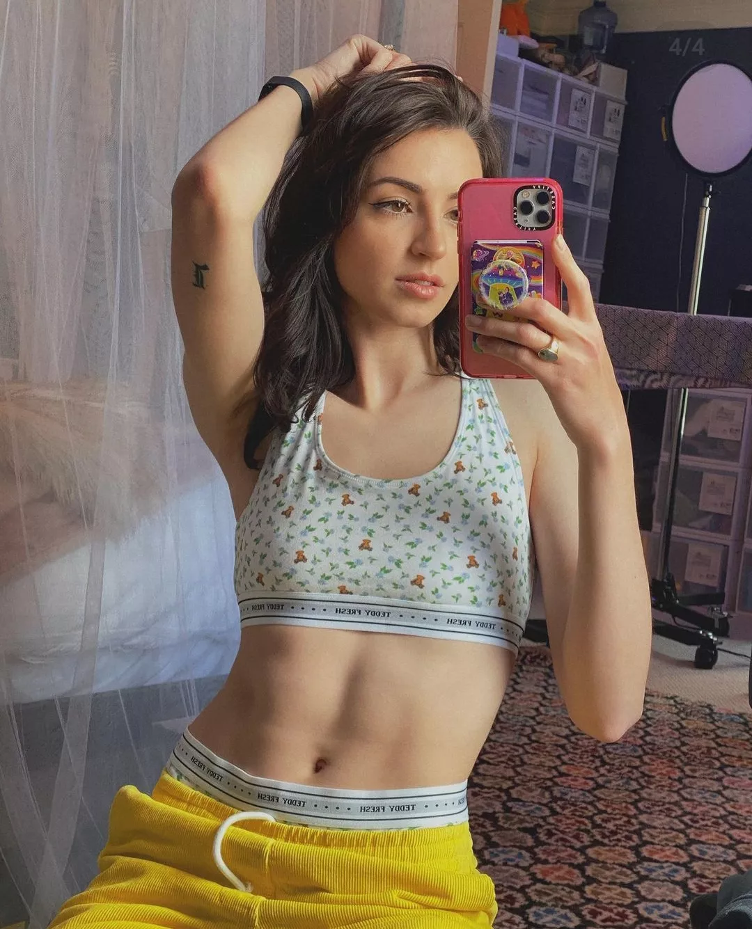 Gibi looking sexy af