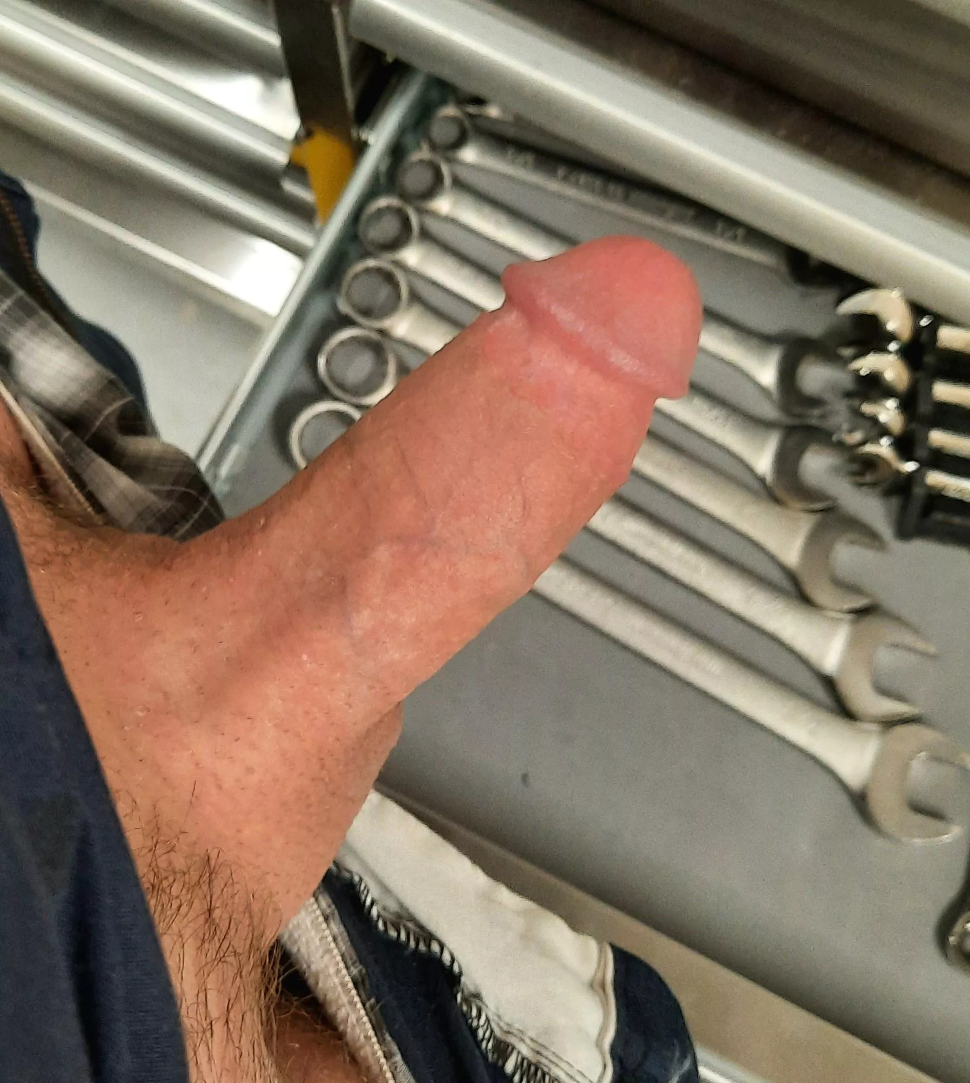 girls ,is the the right size ?horny at work!