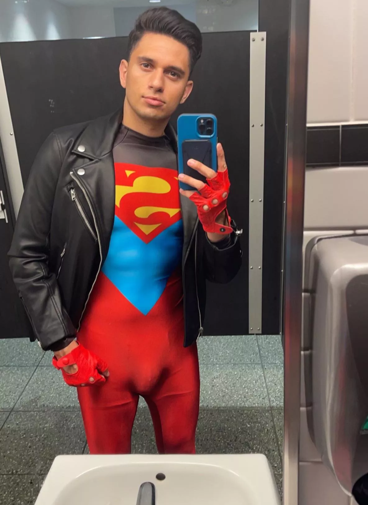 Giving latino ðŸ‡¨ðŸ‡´ Superboy. I sewed this costume myself! Should I make more?