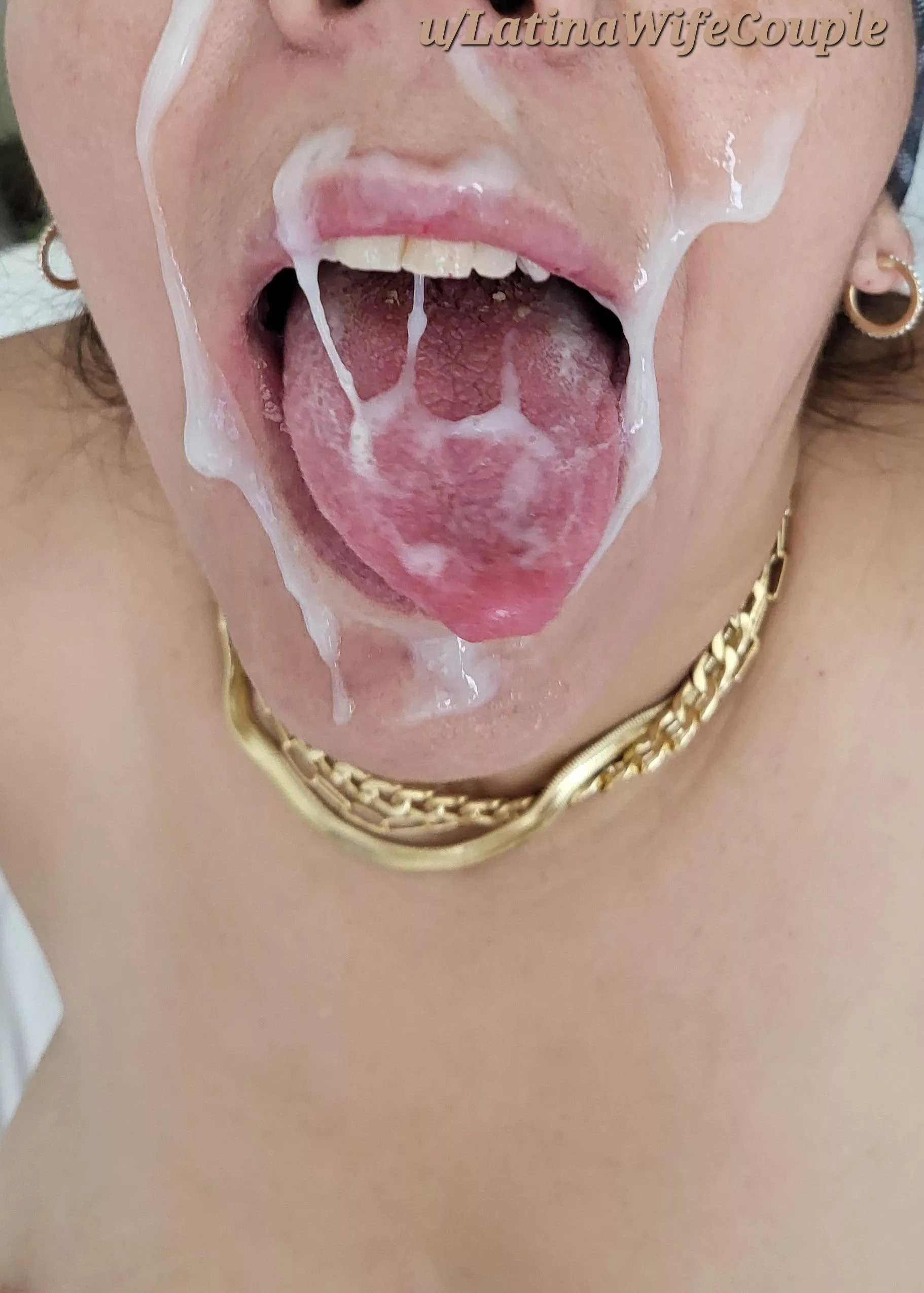 Giving my Cum Hungry Wife a Facial