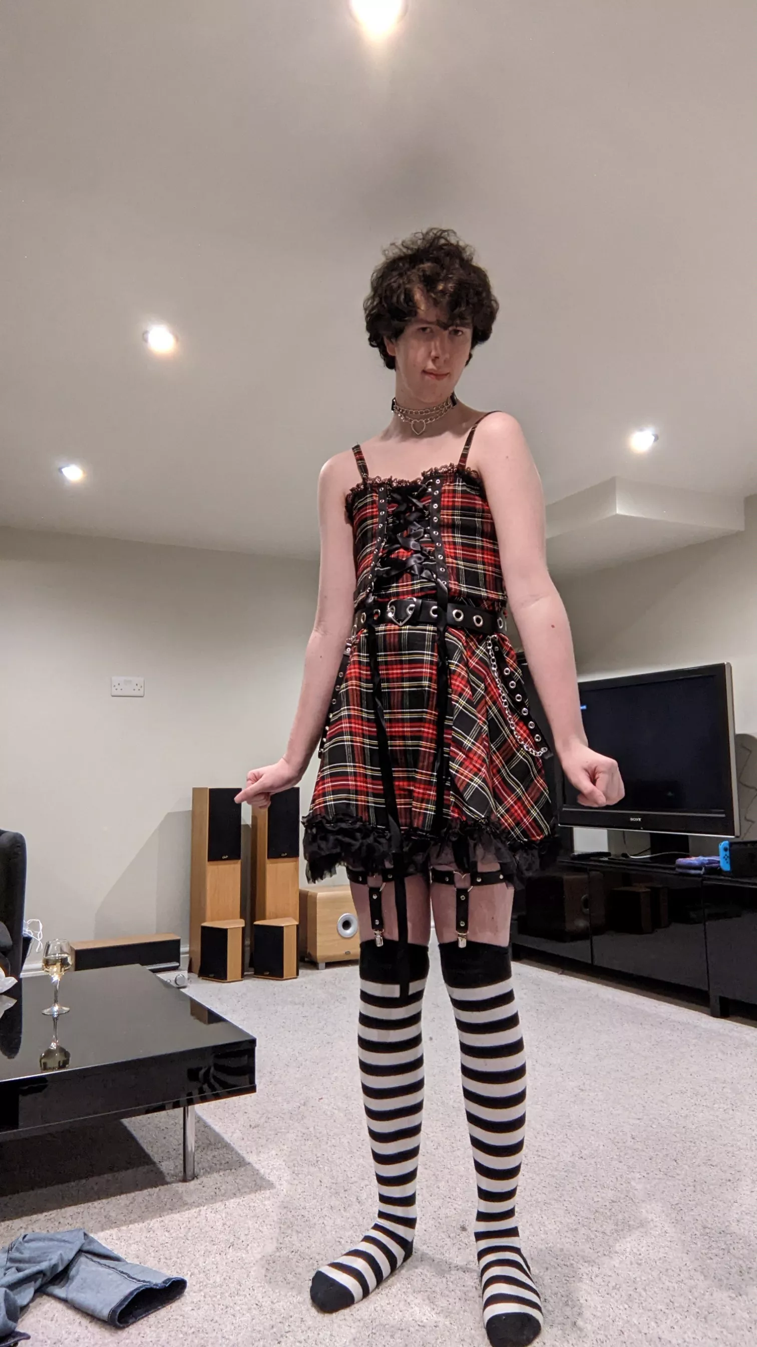 Got my first outfit for going out! Now I need to actually go outside in fem clothes lol