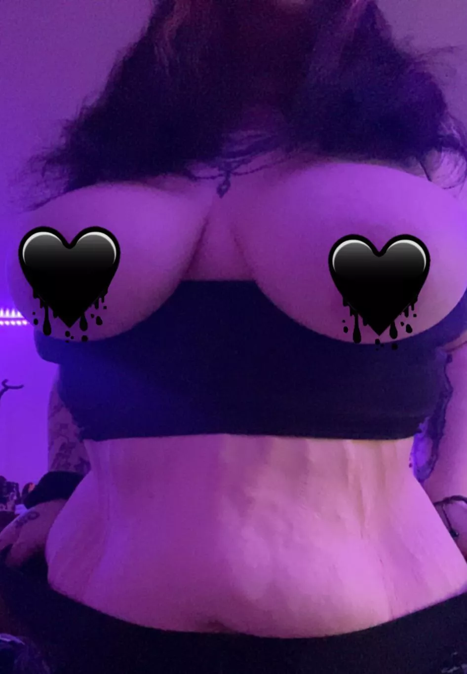 🖤🖤✨✨ gothicc tiddies