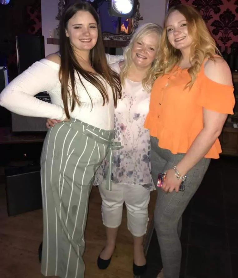 Guessing big boobs are just normal for this lot daughter's left and right mother middle