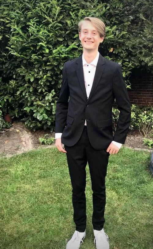 Had a gala today what do you think of the suit?