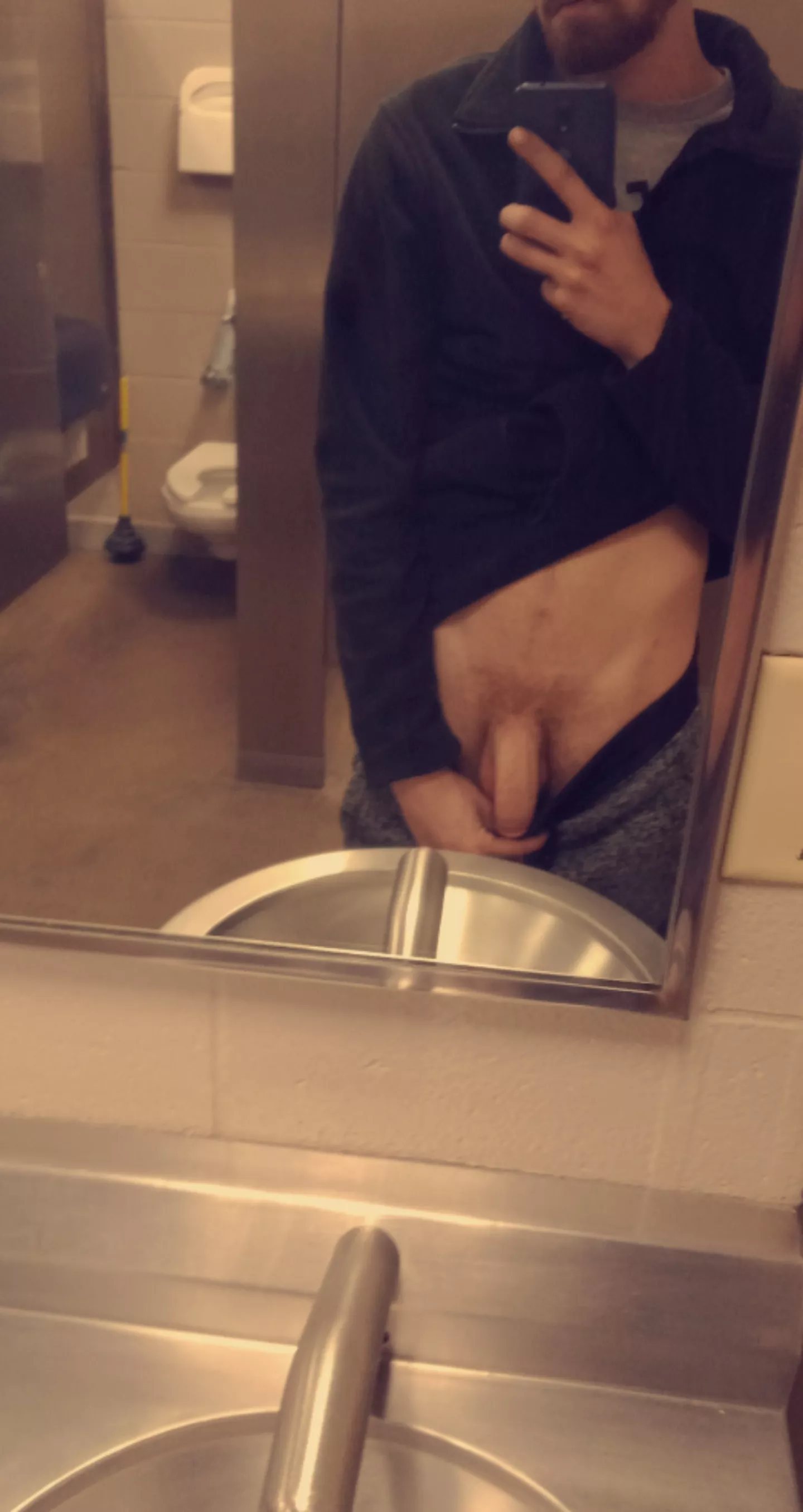 Had to work on a Saturday, thought I'd add a pic while I'm here. Who would sneak off to suck me??