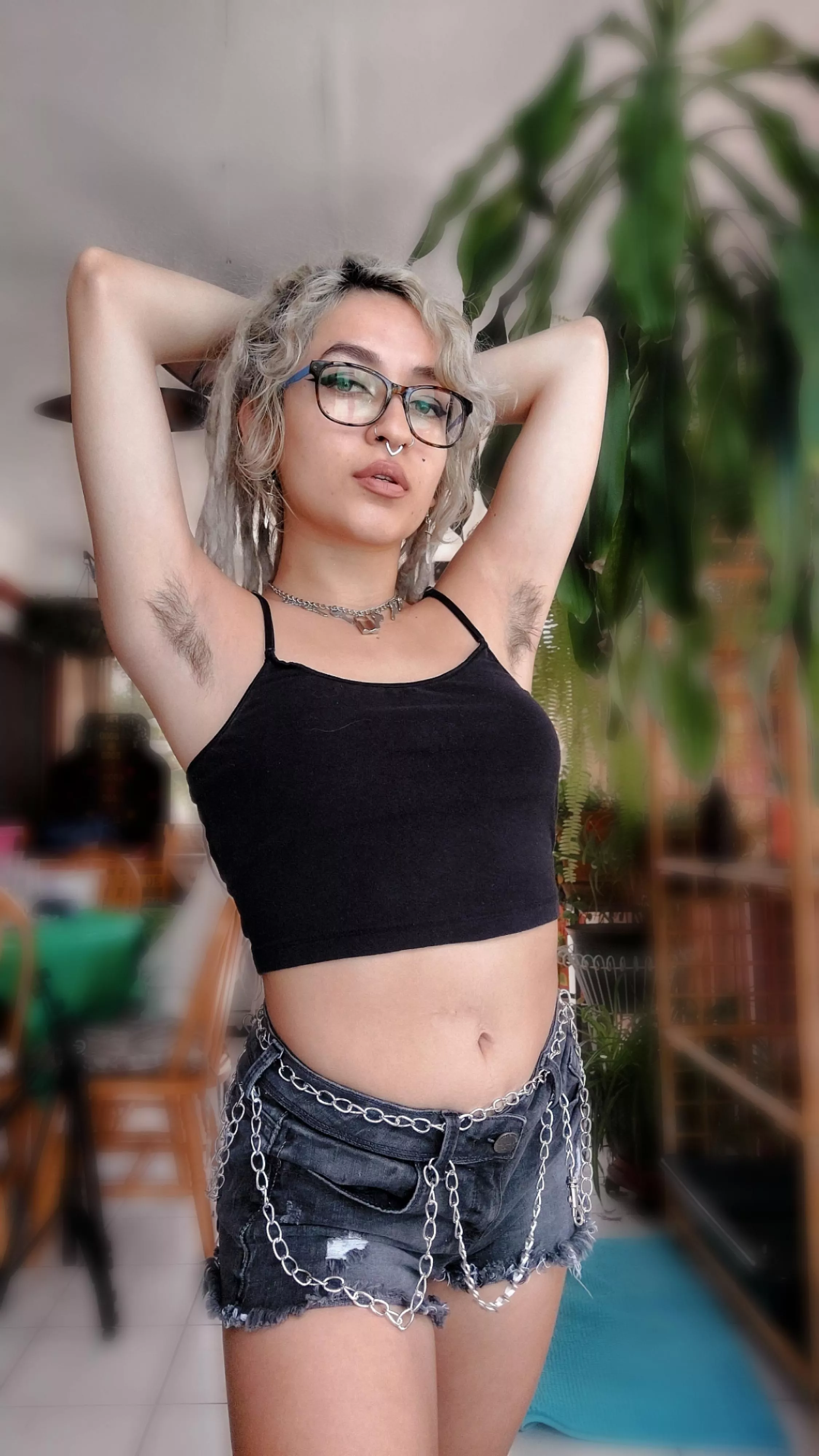 Hairy armpits and a goddess