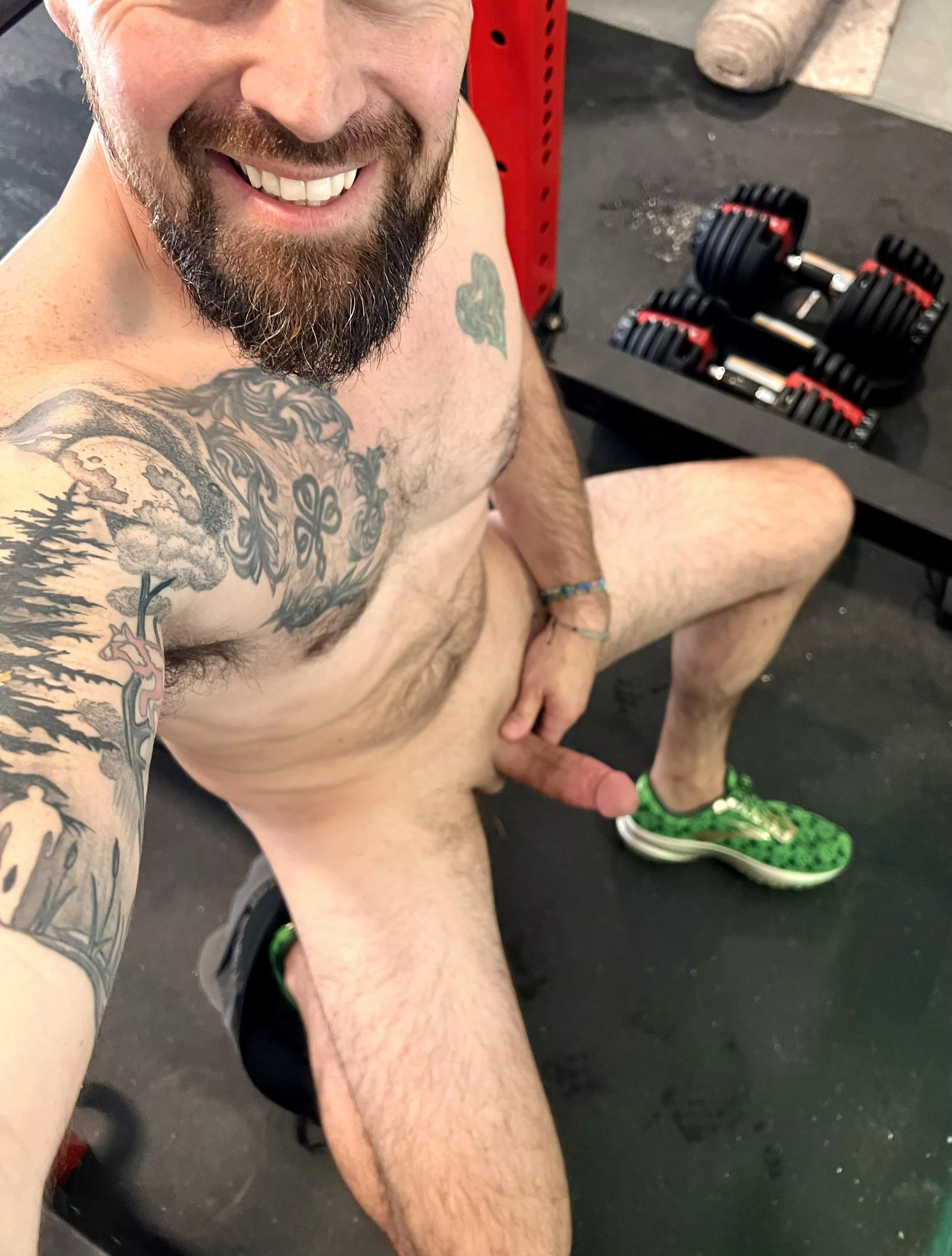 Happy St. Patrick’s from the home gym (M)