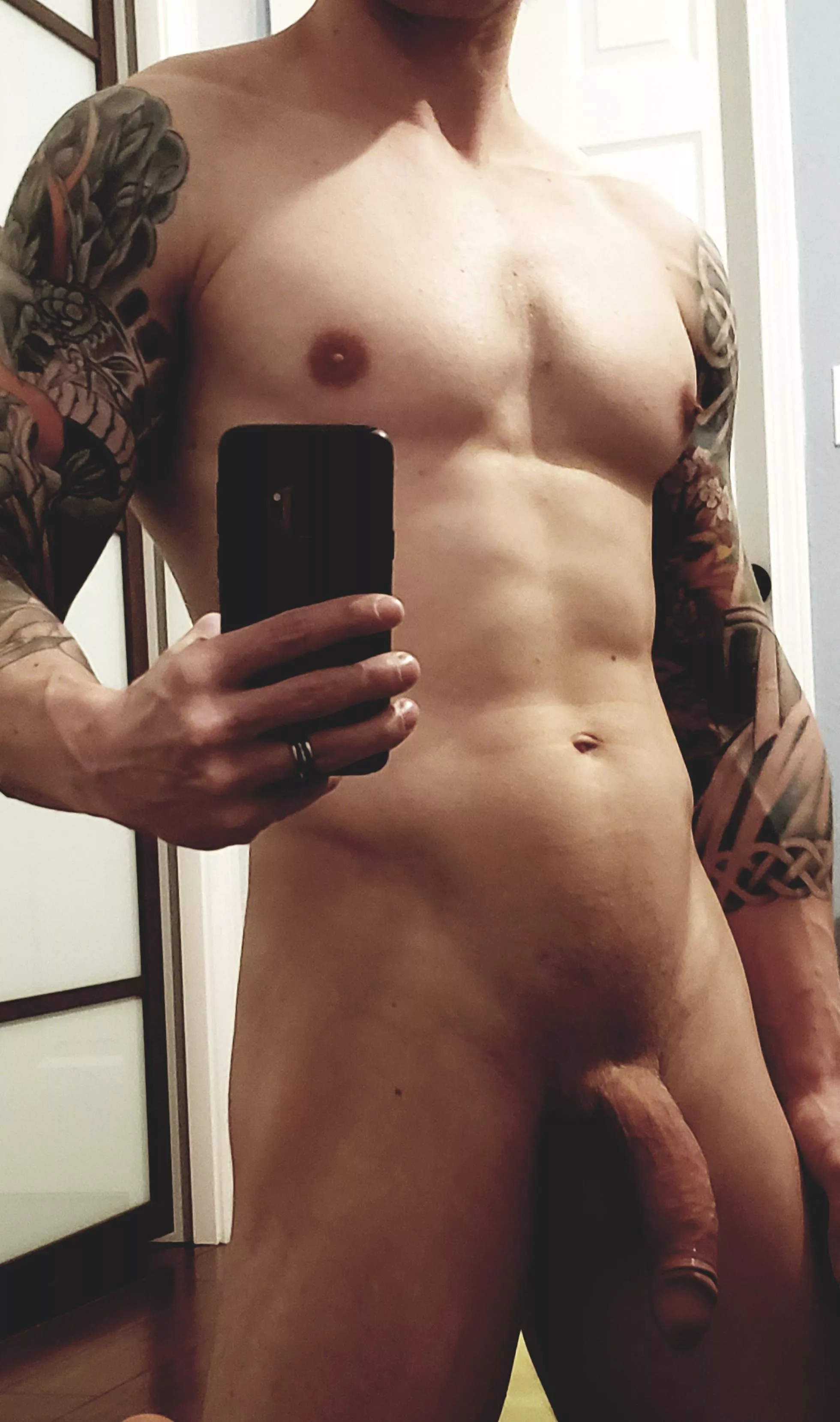 happy Thirstday! Are my ho[m]e work outs paying off?