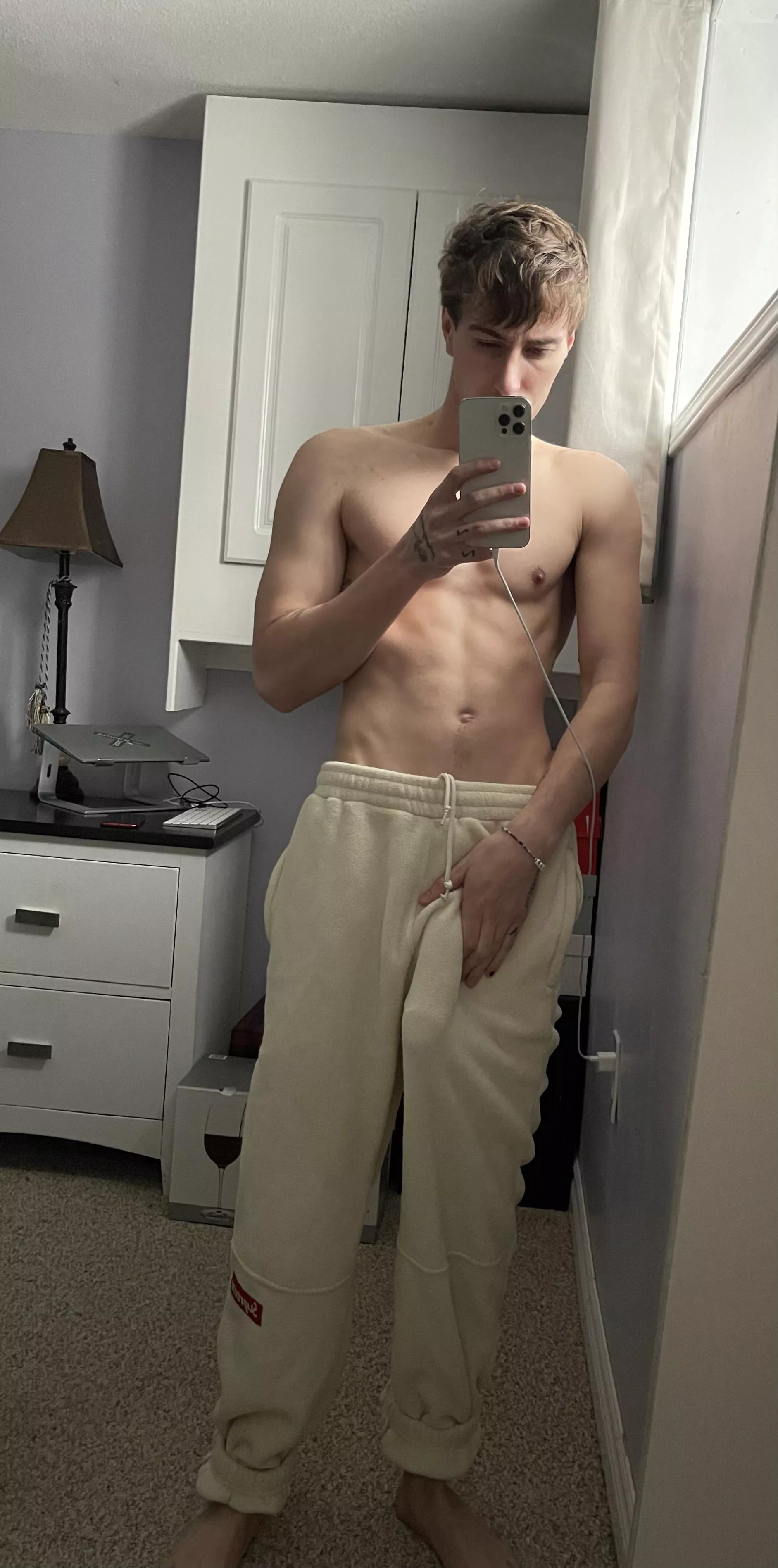 Hard to hide a big cock in sweatpants