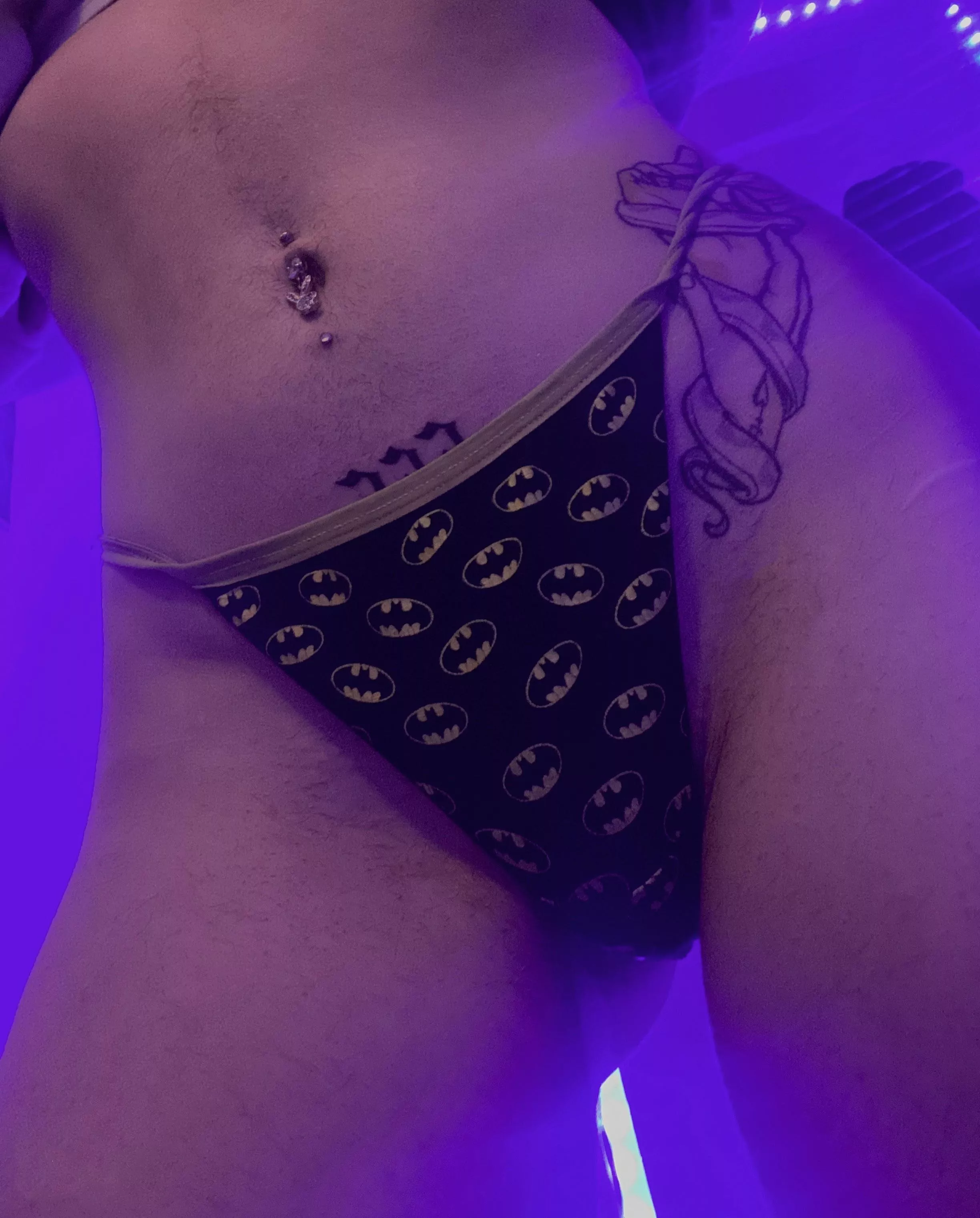 have u seen the new Batman movie? ;) I have 2 batman thongs that Iâ€™m ready to get messy for you daddy! Trusted seller with reviews. [canada] [selling]