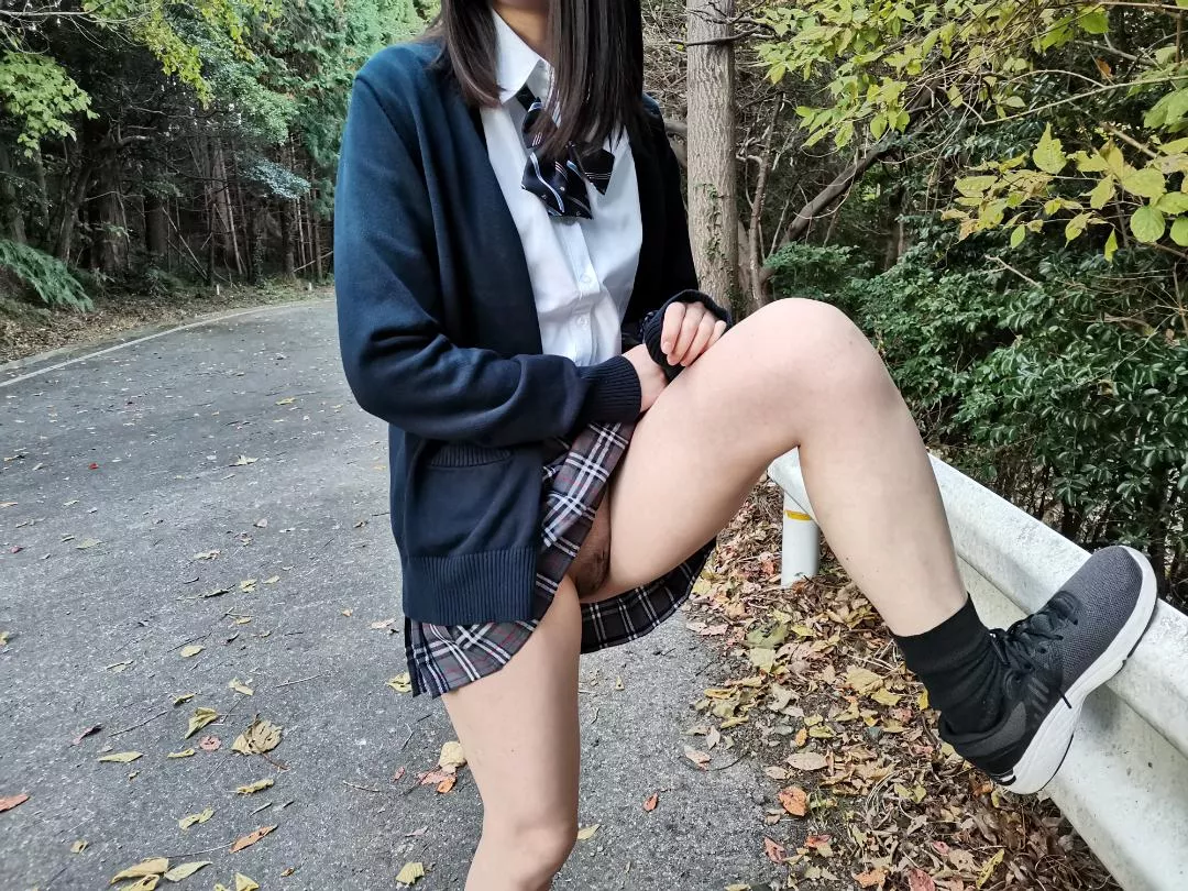 Have you ever wanted to be dommed by a Japanese é«˜æ ¡ç”Ÿï¼Ÿ ðŸ˜ ðŸ‡¯ðŸ‡µ [18F] [oc] Although I'm starting college from this month, I hope you enjoy the implications of this photo! ðŸ’•