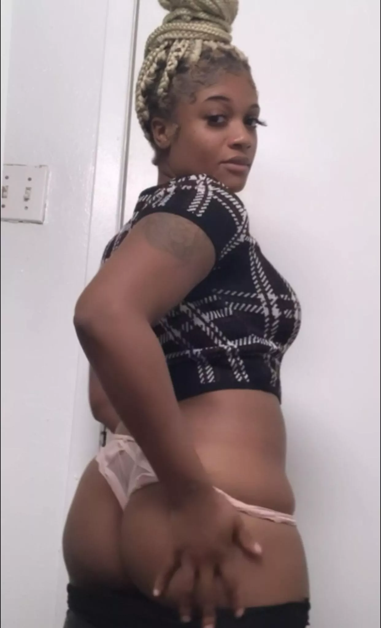 haven’t posted this fat n***** ass like I’m born to do lately , wishing it was filled 😩🥰 KIK// FineAssSub