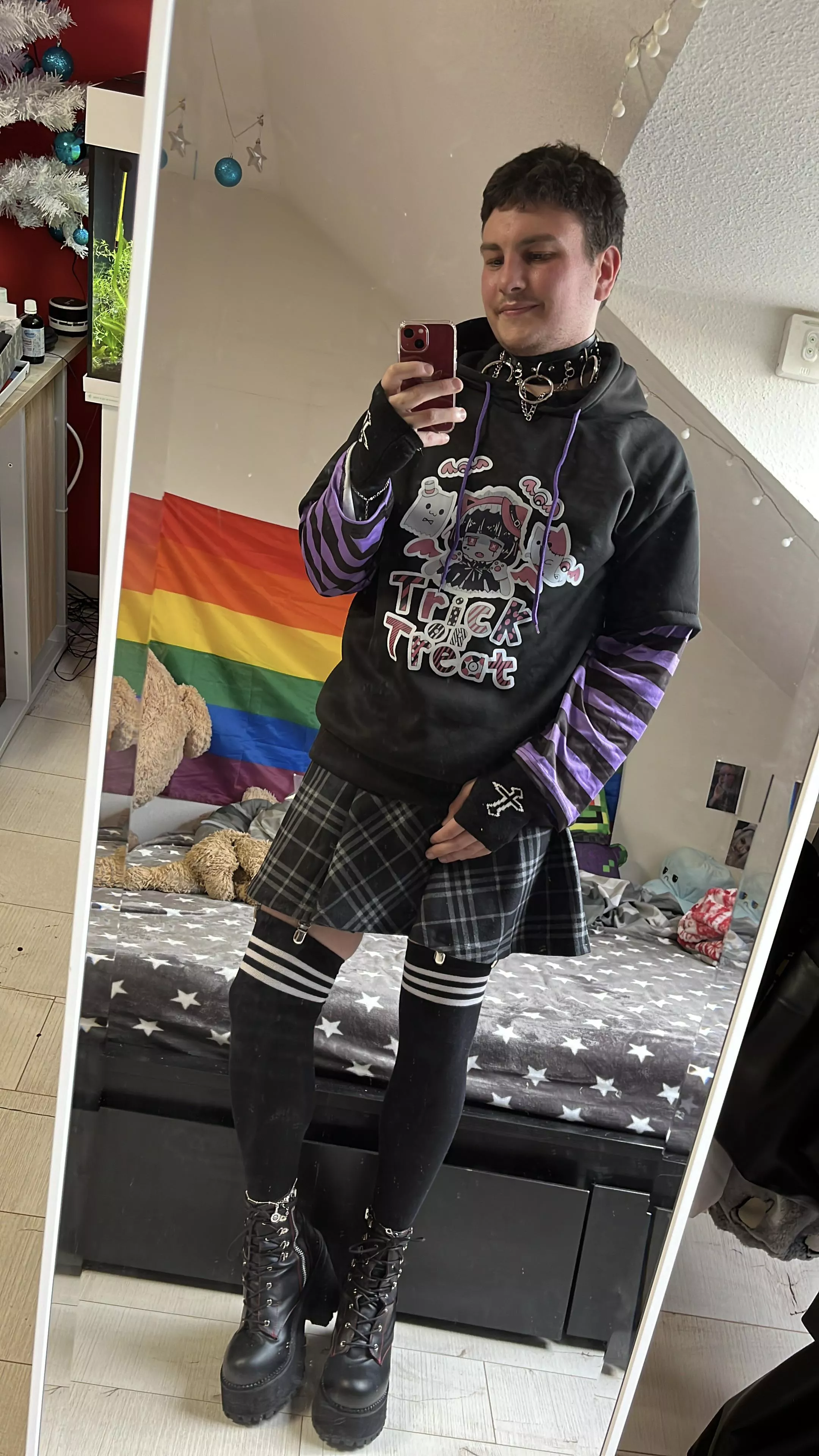 Hay, I am Felix 23 from Germany. I've only been Femboy since yesterday and I'm looking for new Femboy friends. Preferably from Germany but also from all over the world.